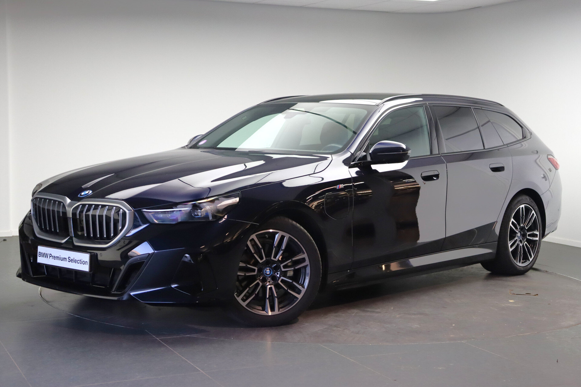 BMW 5 Serie Touring 530e M Sport Automaat