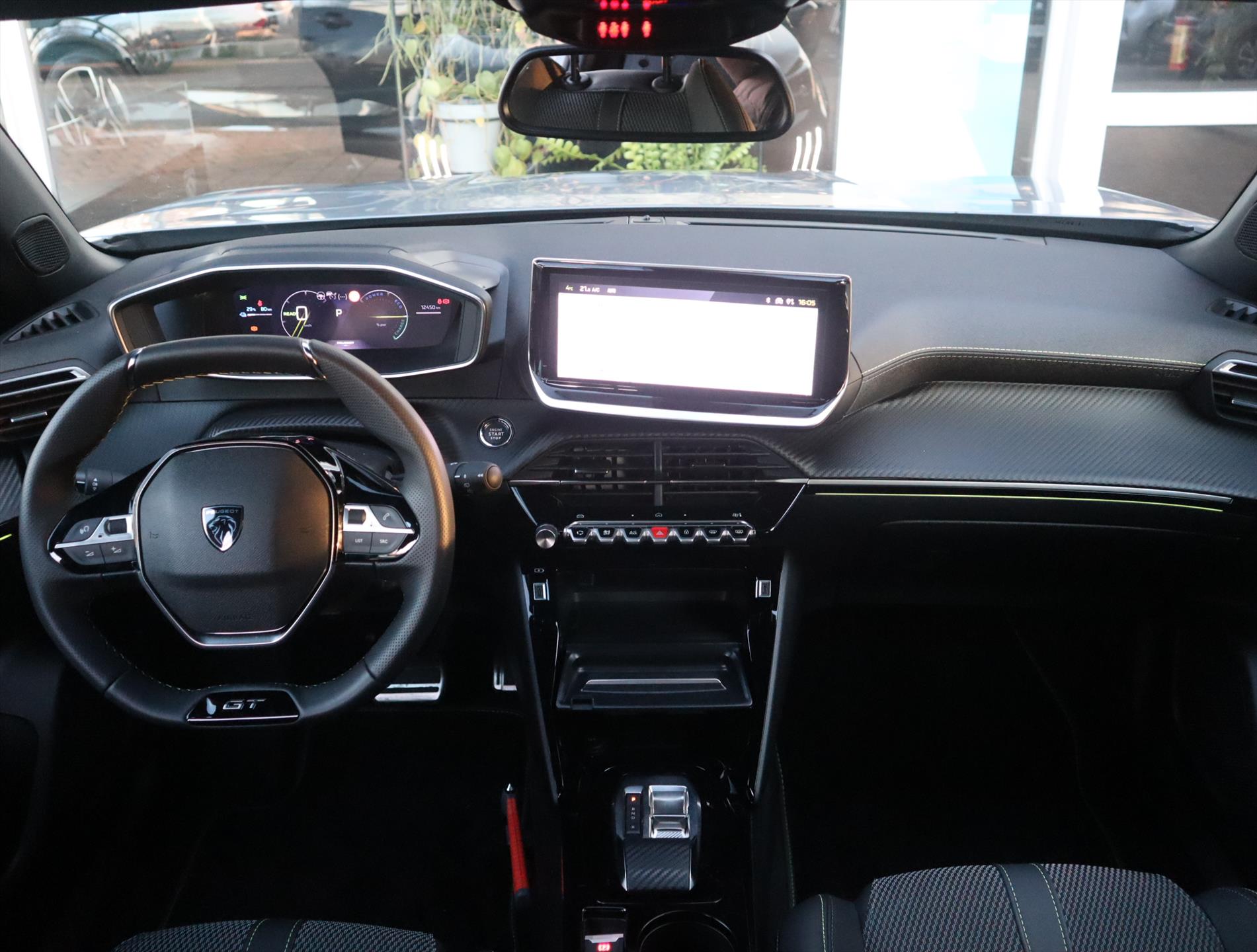 Peugeot e-2008 GT EV 51kWh 156pk, Rijklaarprijs, Navigatie 360° Camera Adpatieve cruise control - Afbeelding 5