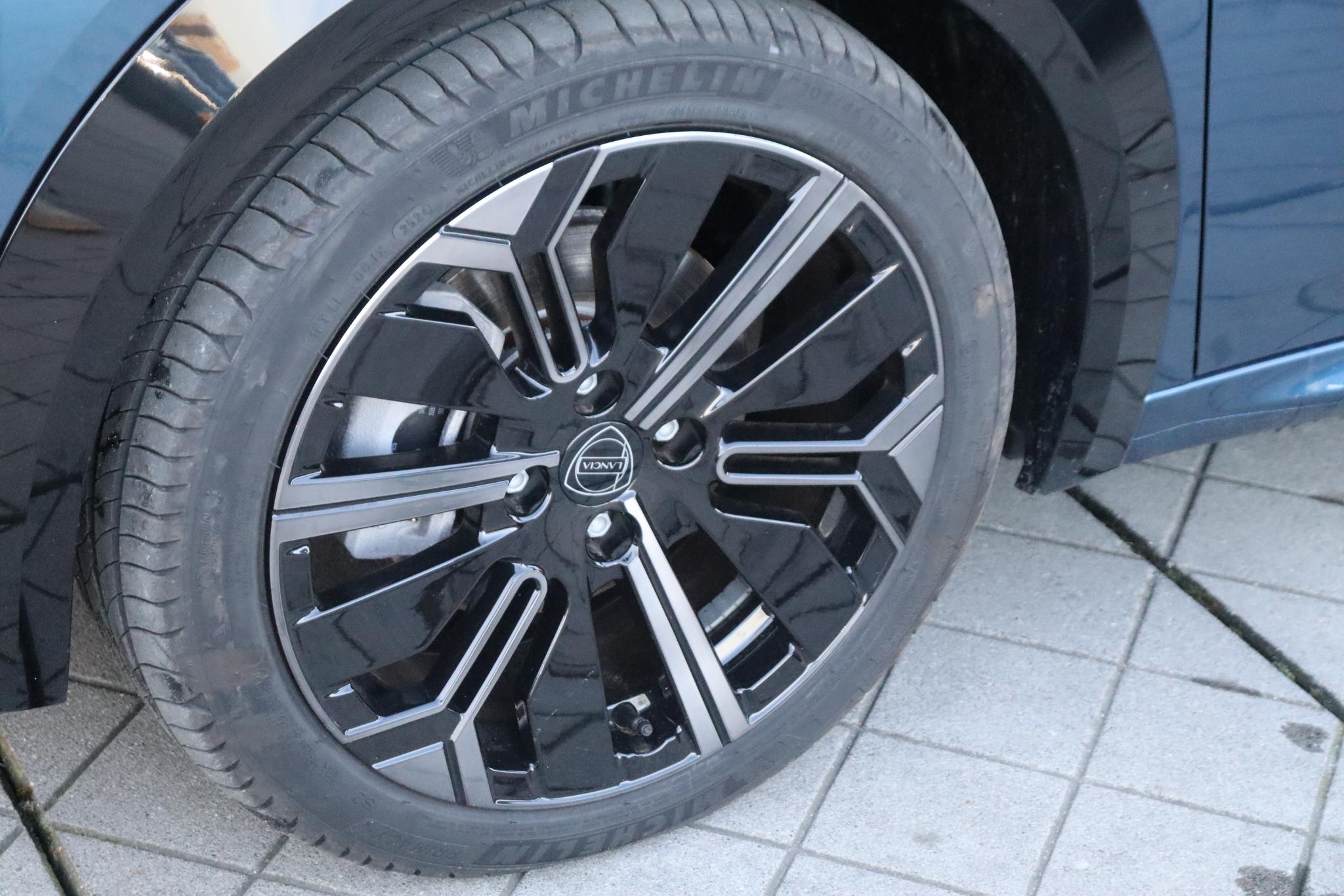 Lancia Ypsilon Edizione Limitata Blu 51 kWh - Afbeelding 5