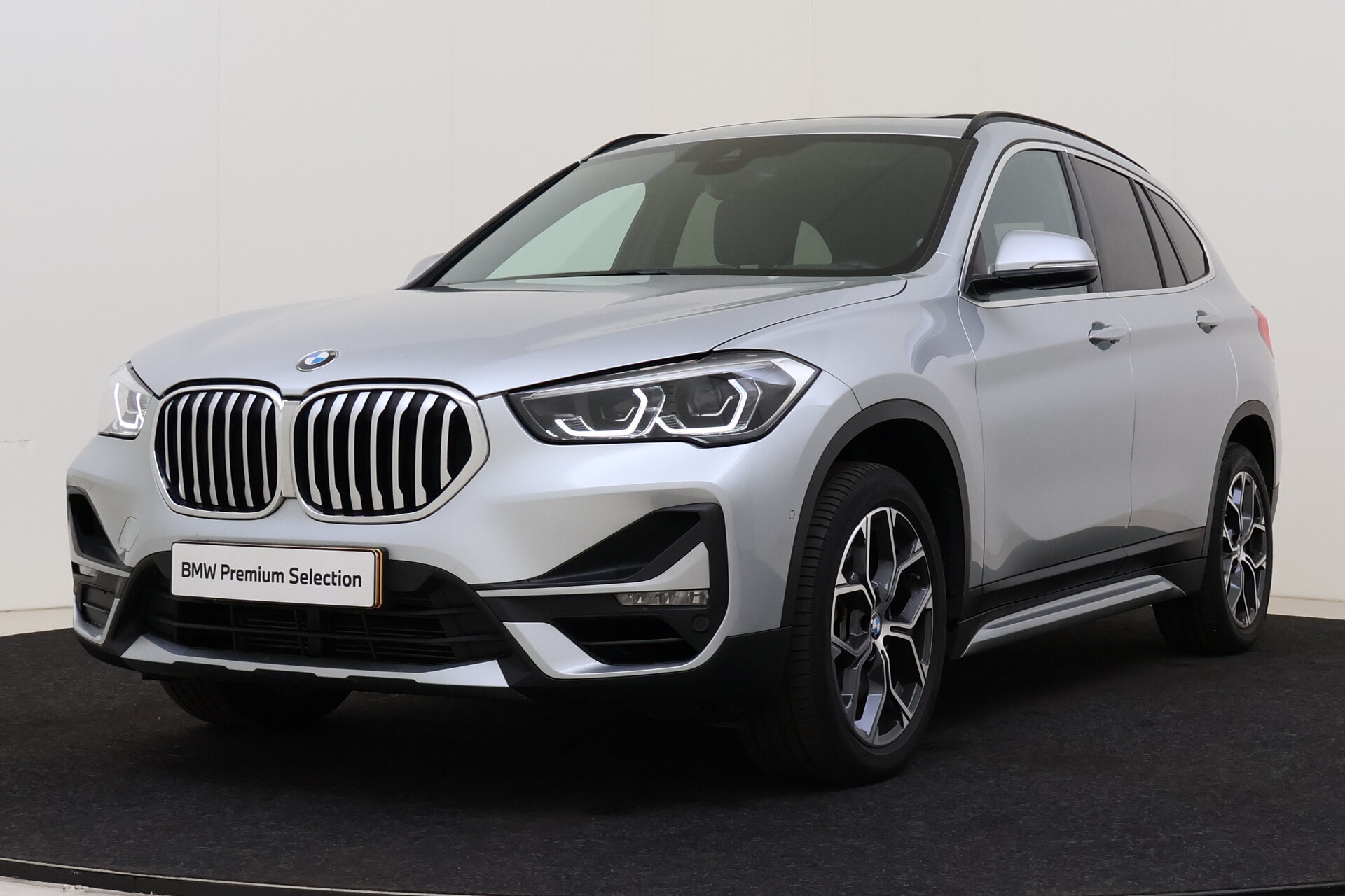 BMW X1 sDrive20i High Executive xLine Automaat