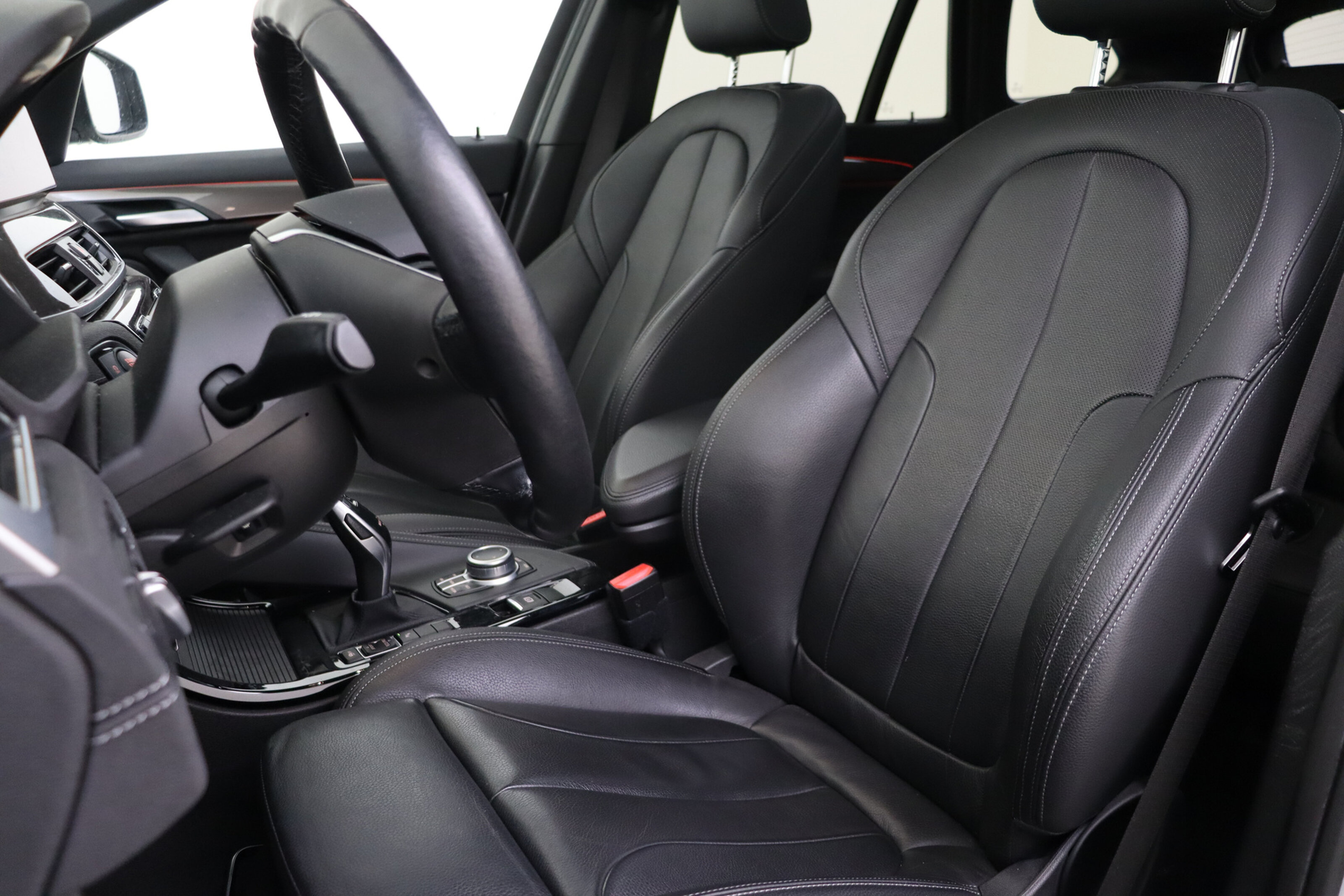 BMW X1 8