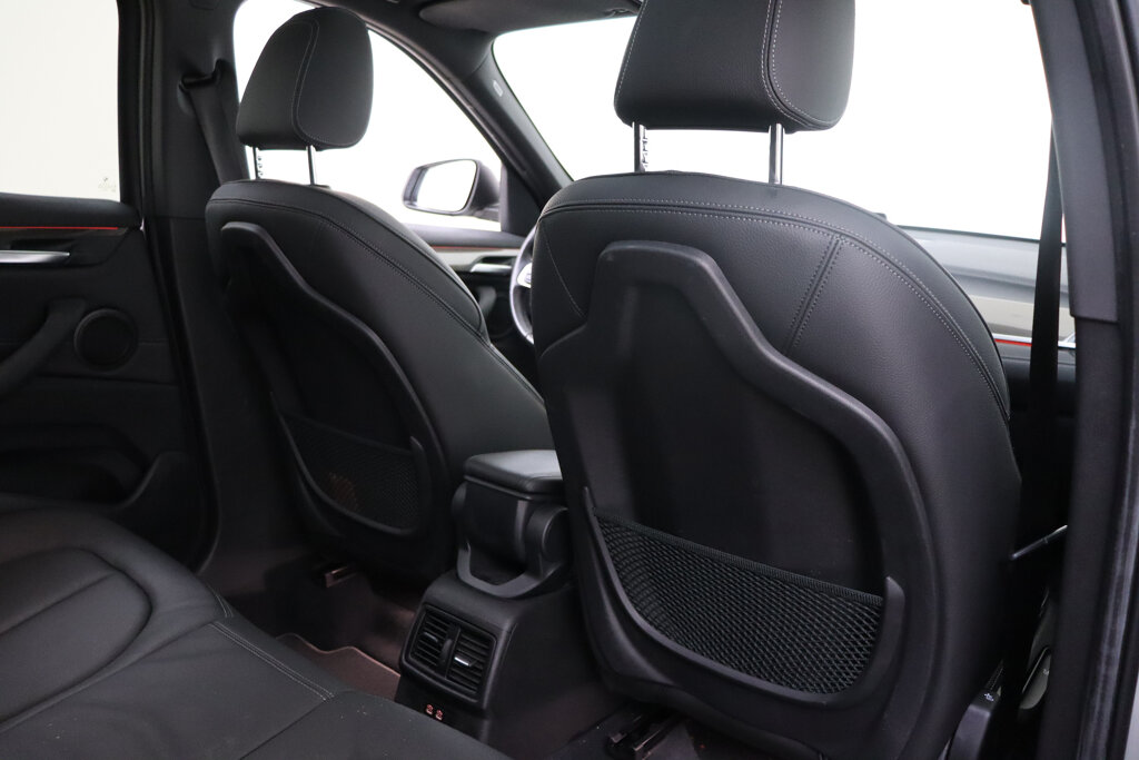 BMW X1 19