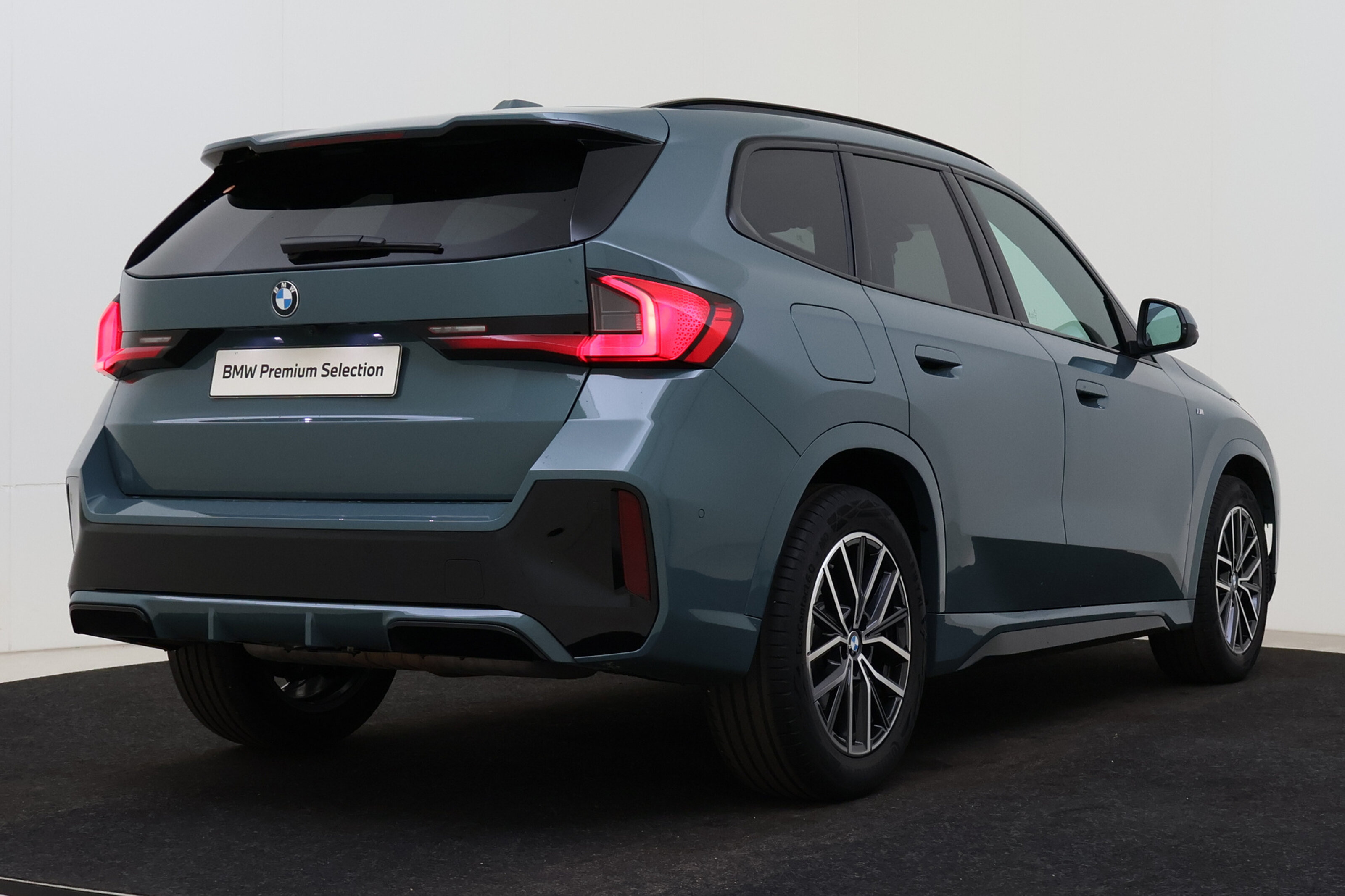 BMW X1 xDrive23i High Executive M Sport Automaat
