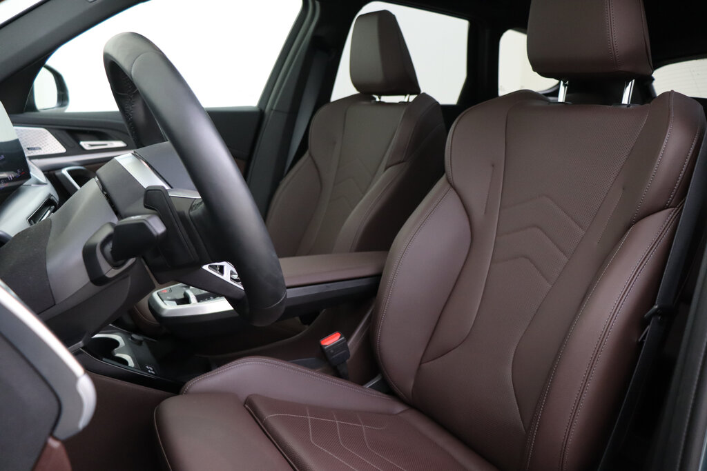 BMW X1 8