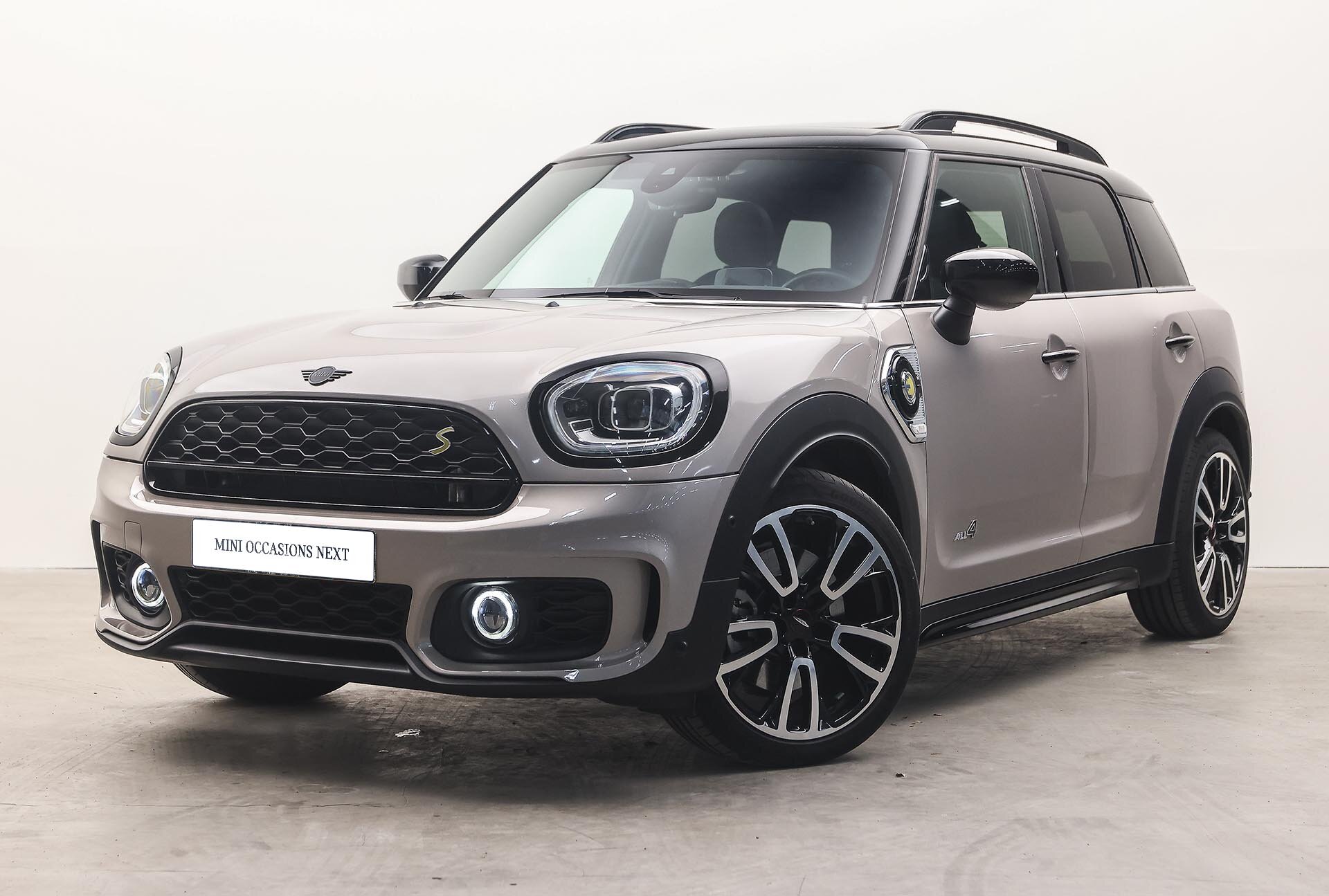 MINI Countryman Cooper SE ALL4 JCW Automaat