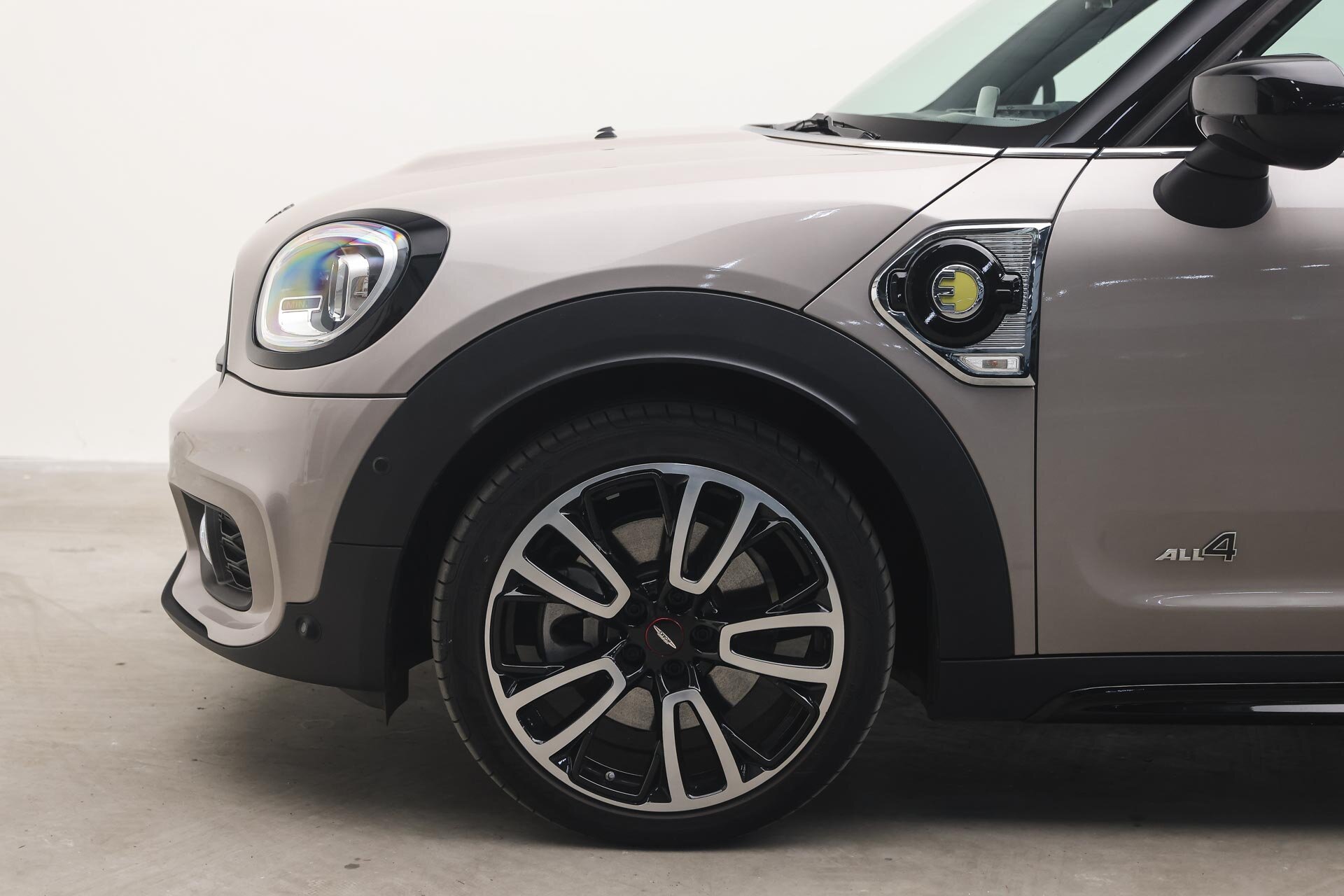 MINI Countryman Cooper SE ALL4 JCW Automaat - Afbeelding 4