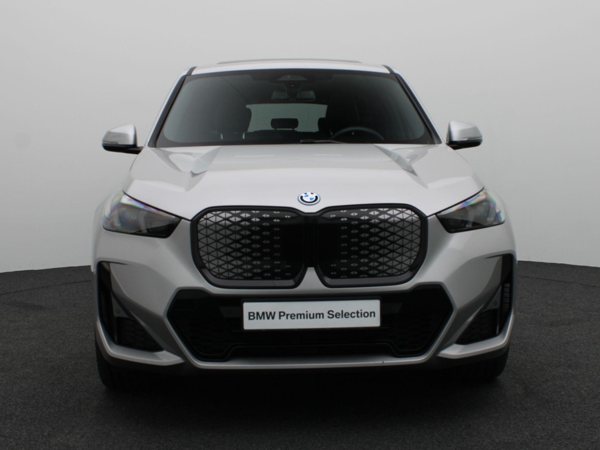 BMW iX1 eDrive20 - Afbeelding 3