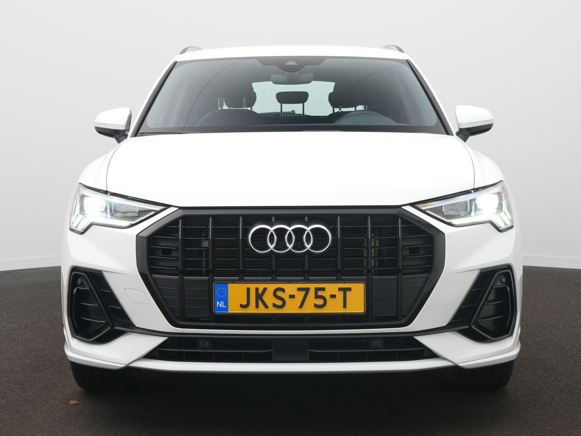 Audi Q3 45 TFSI e Business Edition - Afbeelding 2