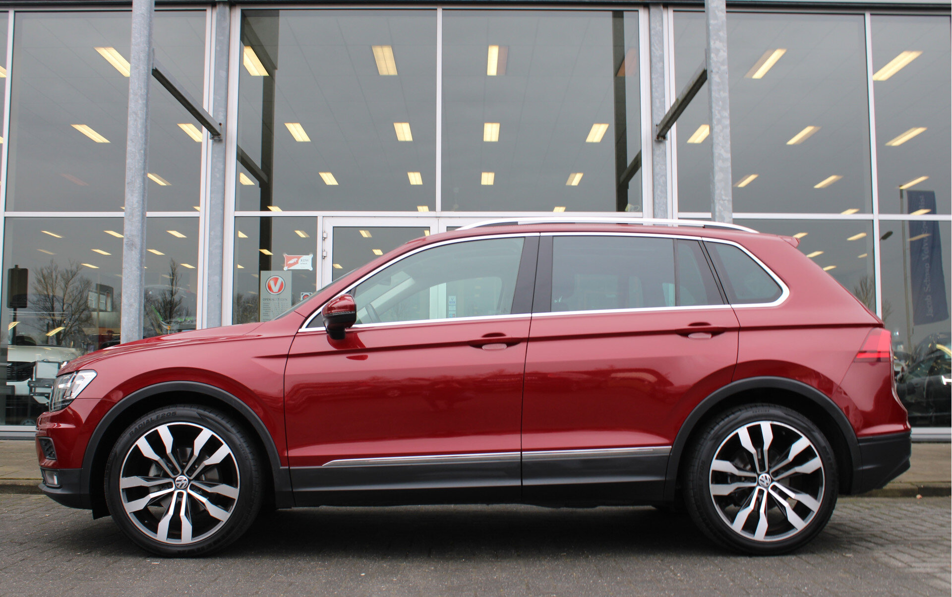 Volkswagen Tiguan 1.4 TSI Comfortline Business - Afbeelding 2
