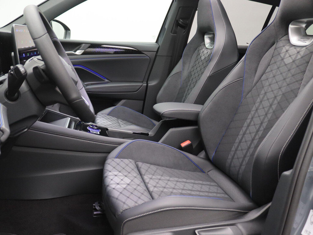 Volkswagen Tiguan 1.5 eHybrid R-Line Edition 204PK DSG Pano-Schuifdak, Black Style - Afbeelding 5