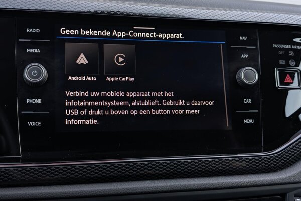 Apple Carplay/Android Auto