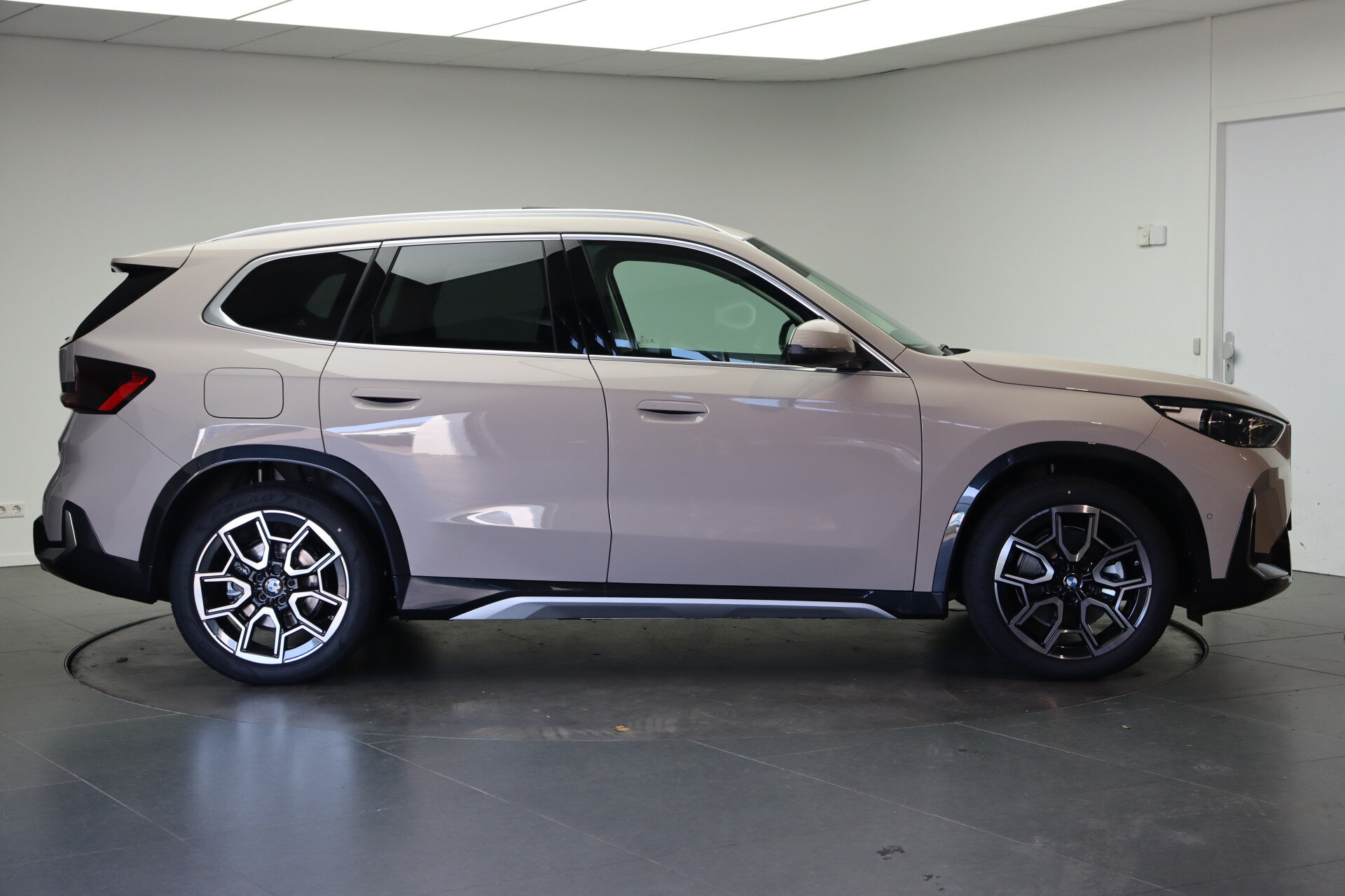 BMW X1 xDrive25e Automaat - Afbeelding 4