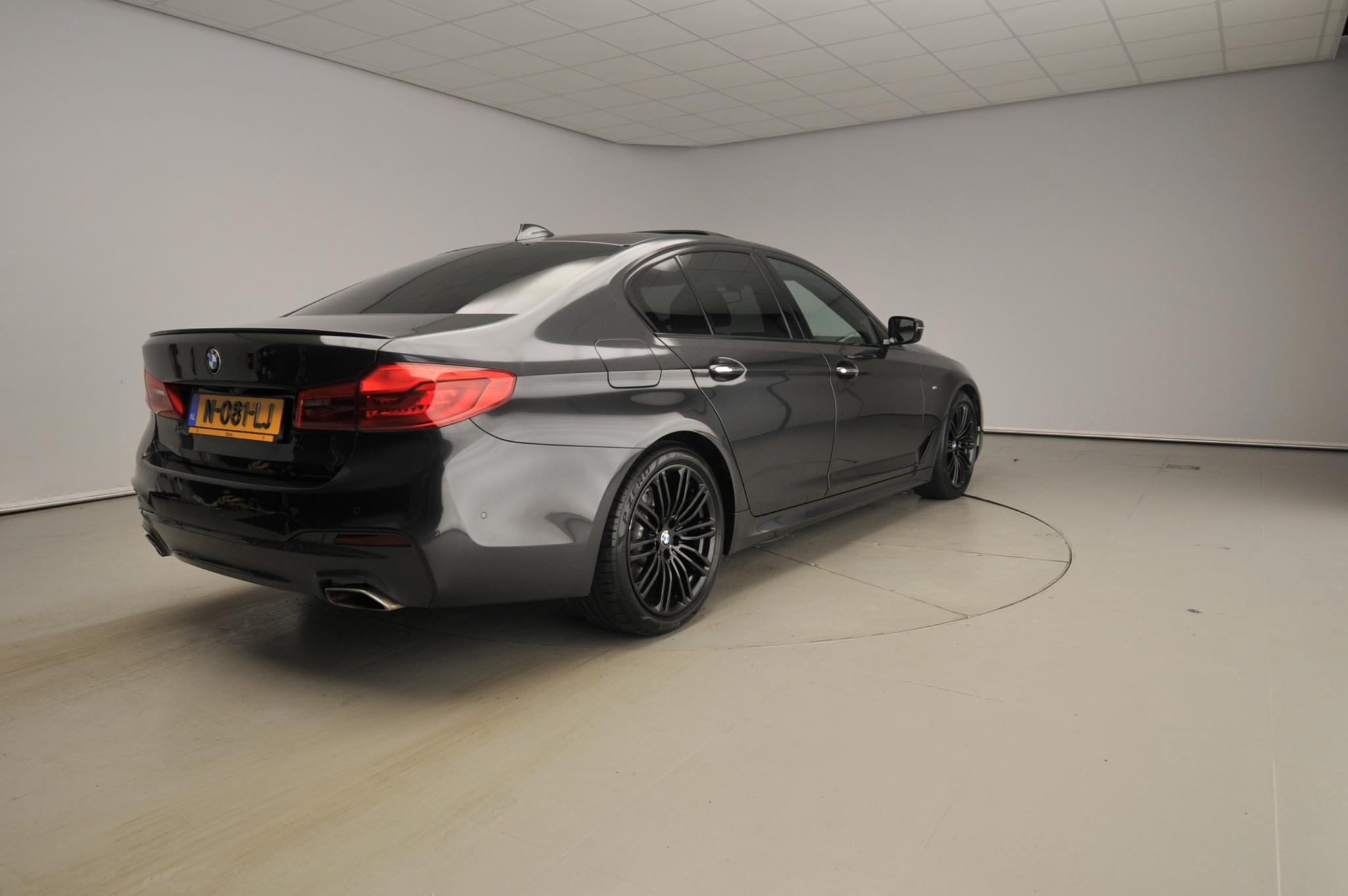 BMW 5 Serie 540i High Executive - Afbeelding 2