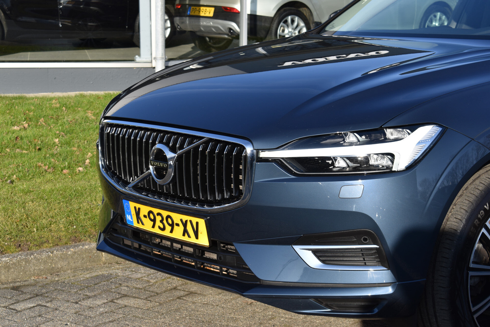 Volvo XC60 T6 AWD 340PK Plug-in Hybrid Business Pro - Afbeelding 4