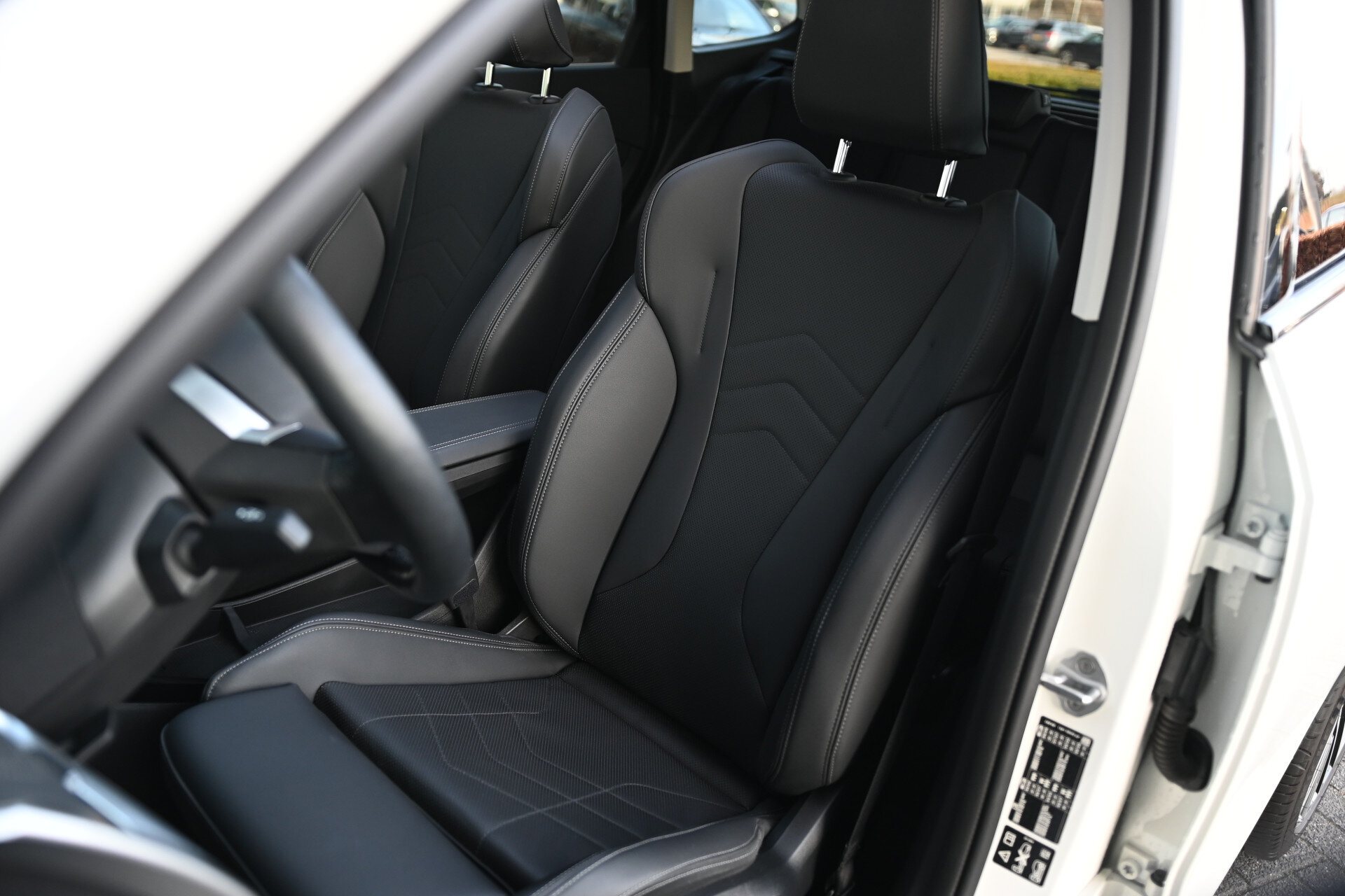 BMW X1 xDrive23i High Executive xLine Automaat - Afbeelding 4