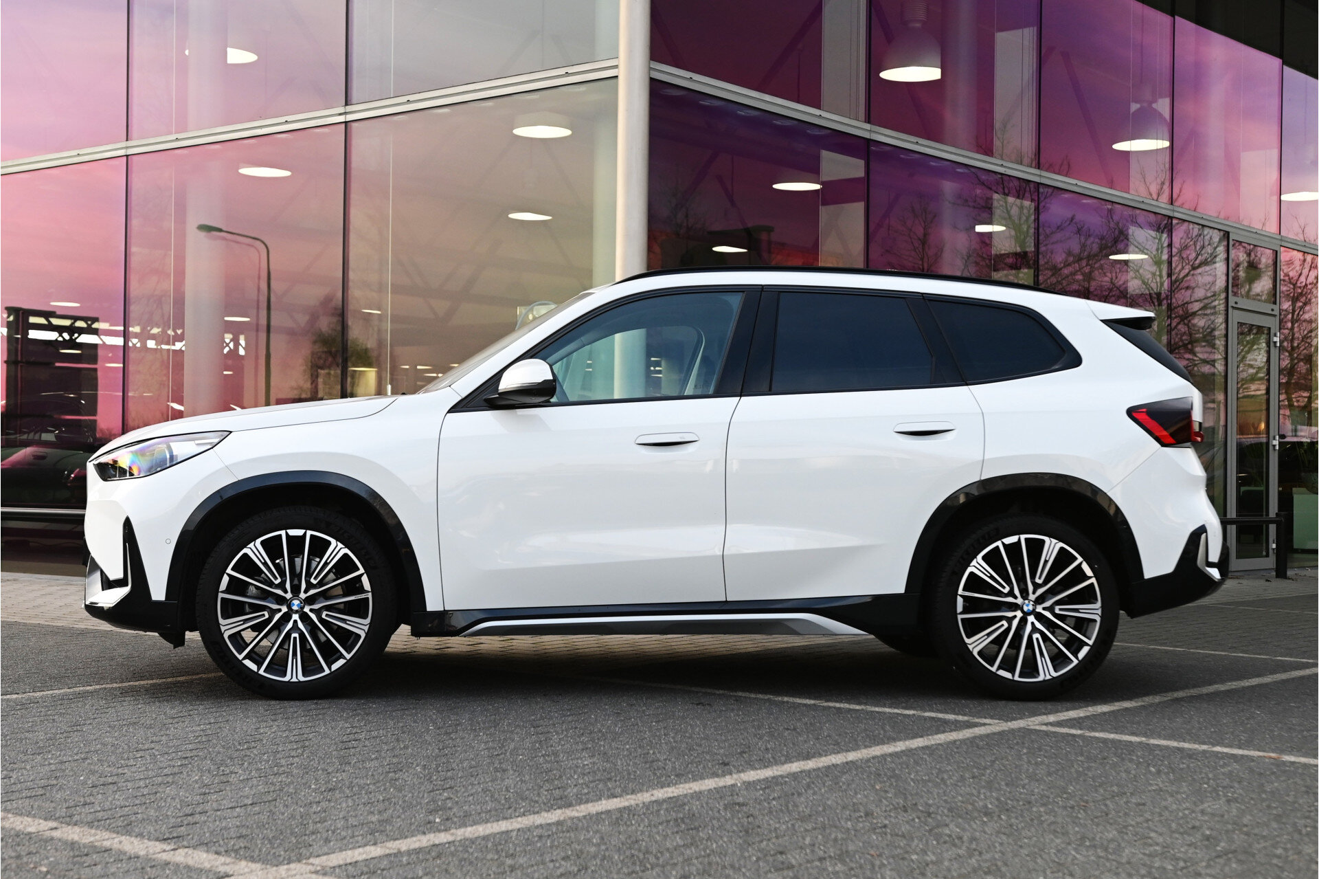 BMW X1 xDrive23i High Executive xLine Automaat - Afbeelding 5