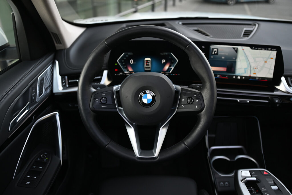 BMW X1 6