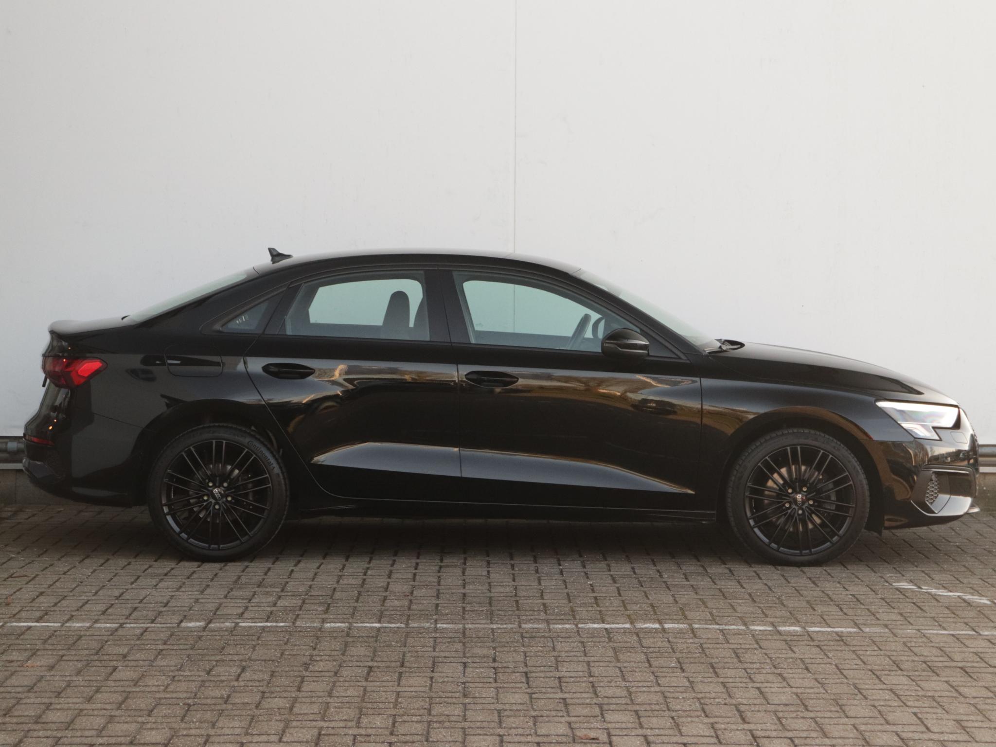 Audi A3 Limousine 35 TFSI Business edition - Afbeelding 2