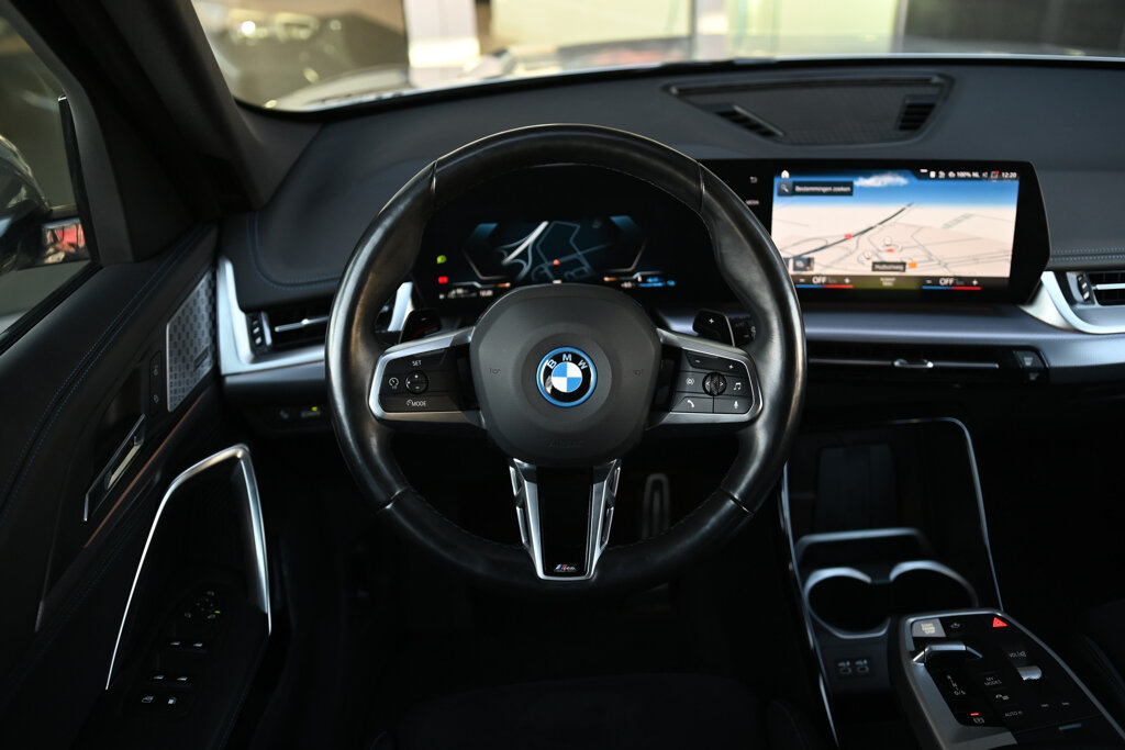 BMW X1 6