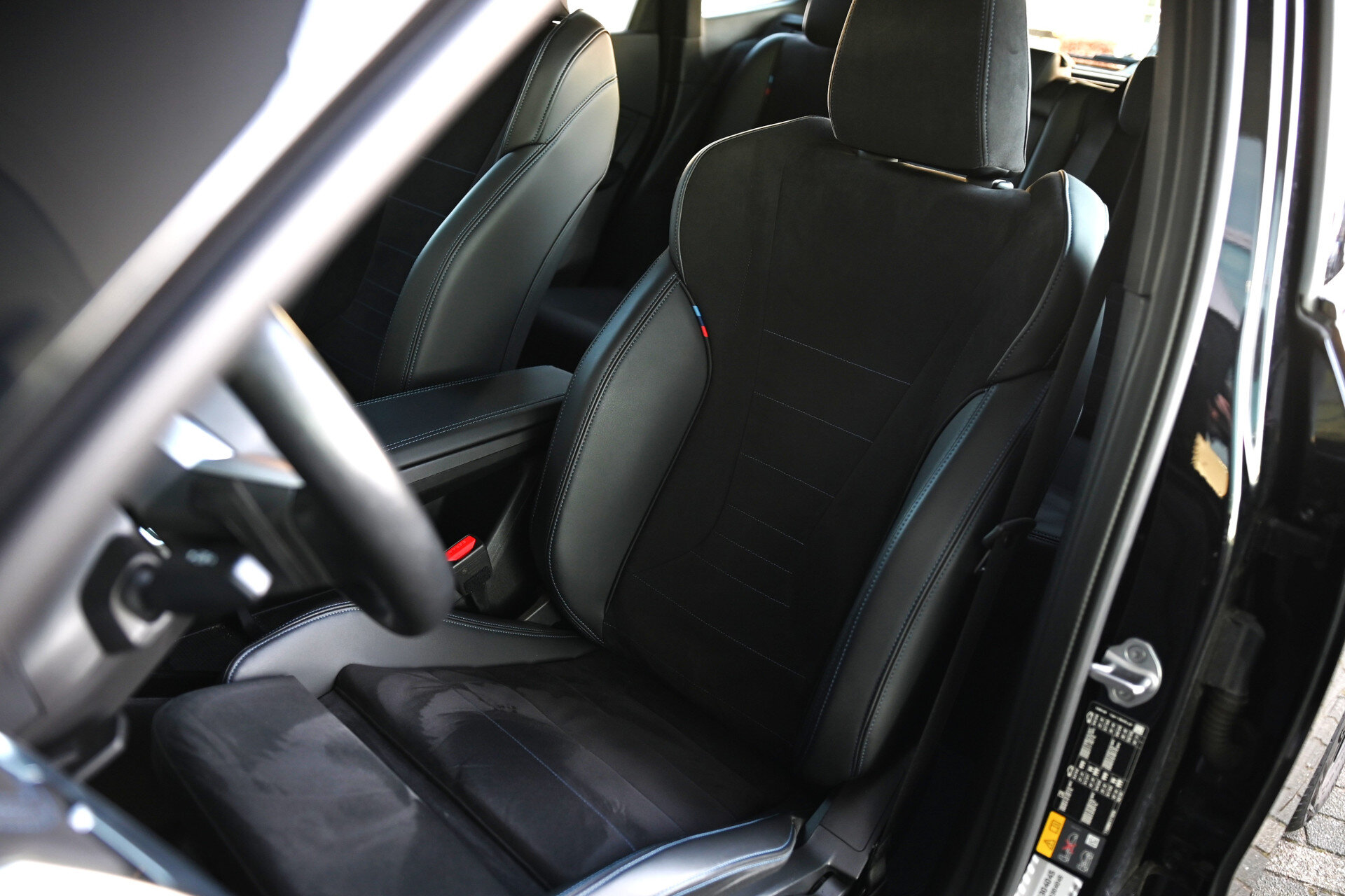 BMW X1 xDrive25e M Sport Automaat - Afbeelding 3