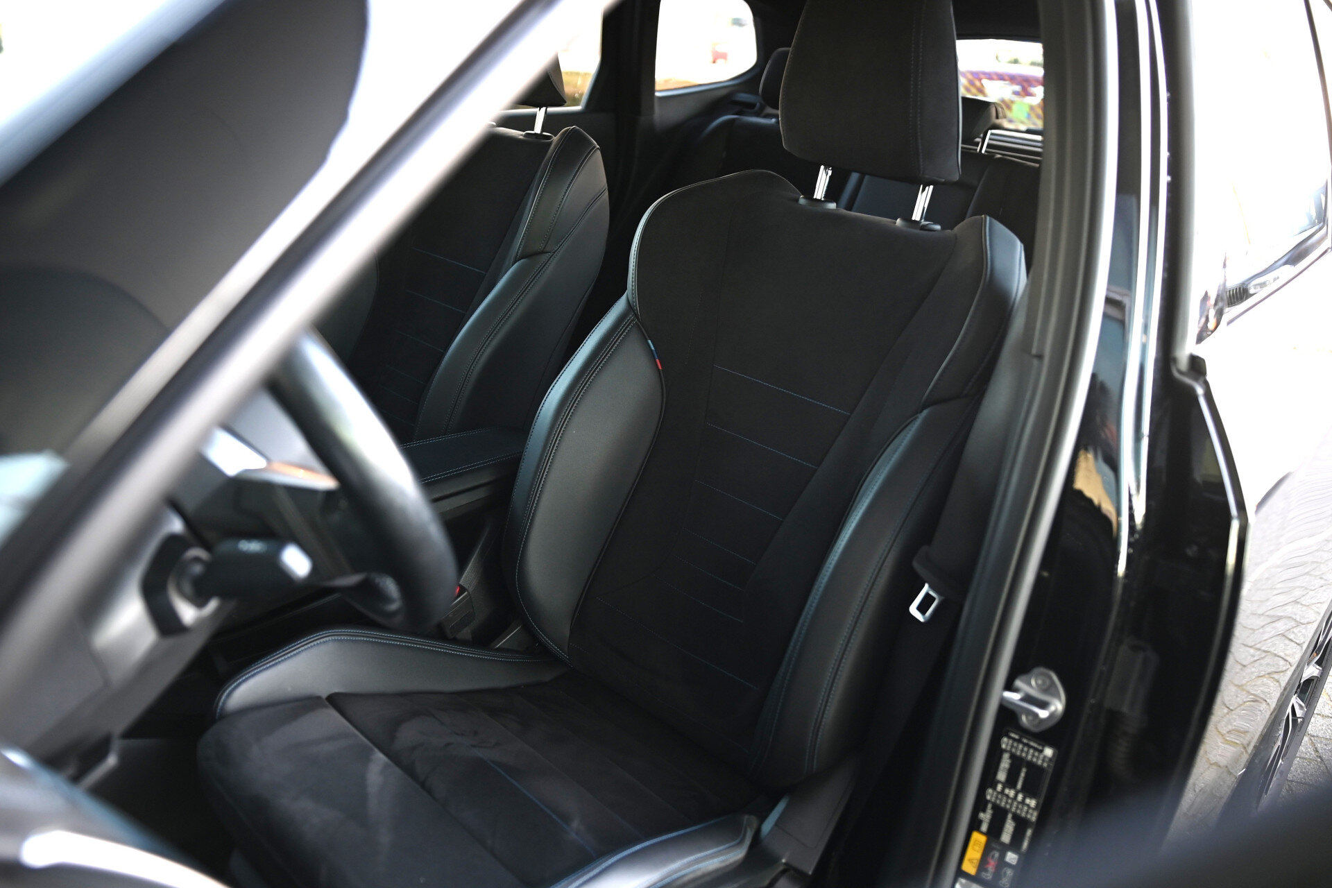 BMW X1 xDrive25e M Sport Automaat - Afbeelding 3