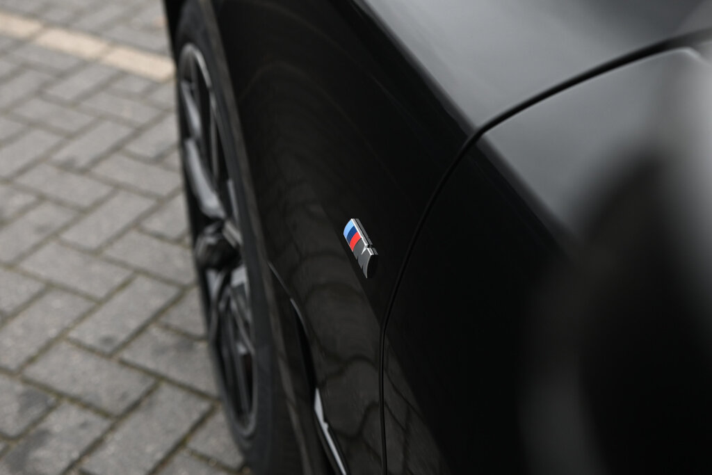 BMW i4 22