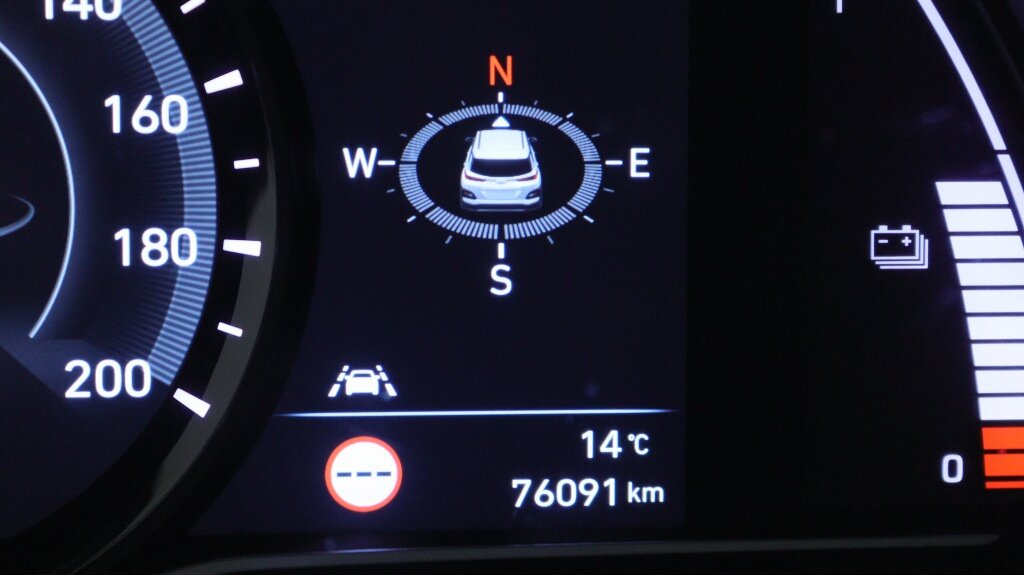 Hyundai KONA EV Premium 64 kWh | 3 Fase | All Seasons - Afbeelding 4