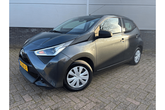 Toyota Aygo 1.0 VVT-i x-fun