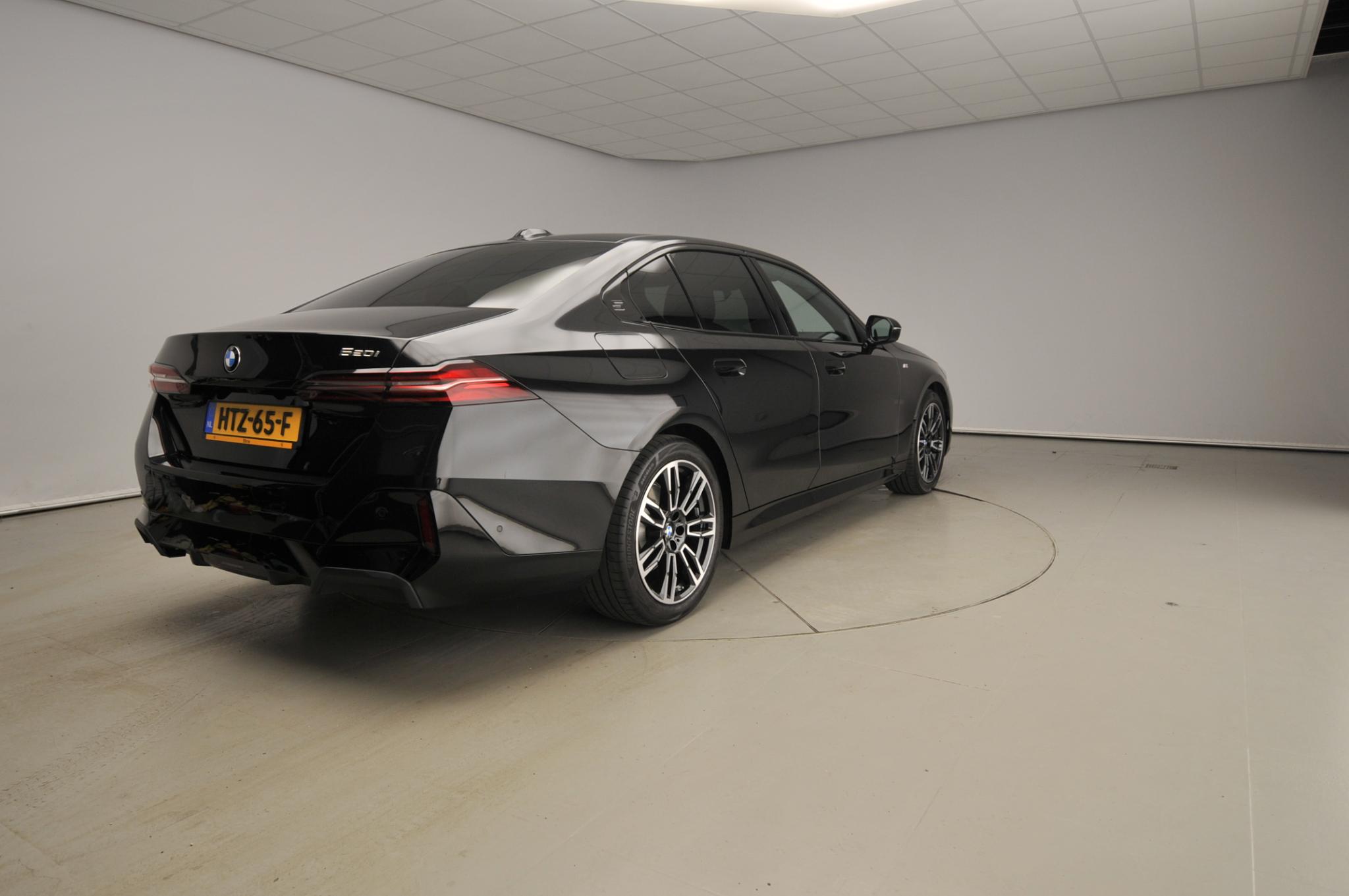 BMW 5 Serie Sedan 520i - Afbeelding 2