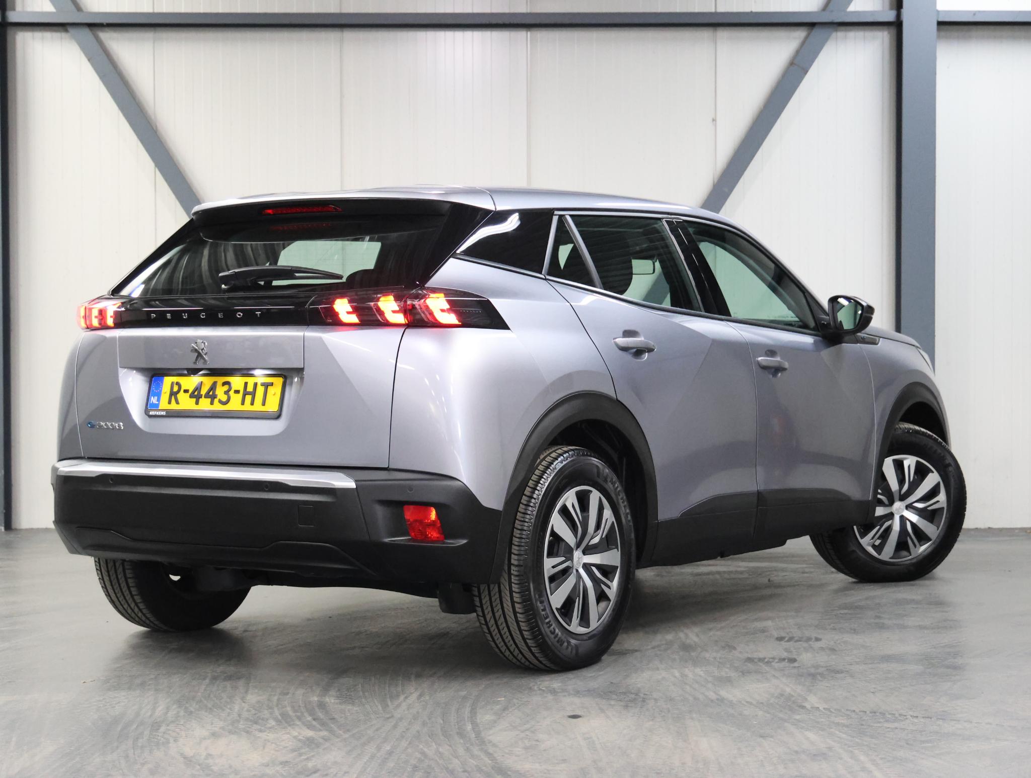 Peugeot e-2008 EV Active 50 kWh 136PK - Afbeelding 3