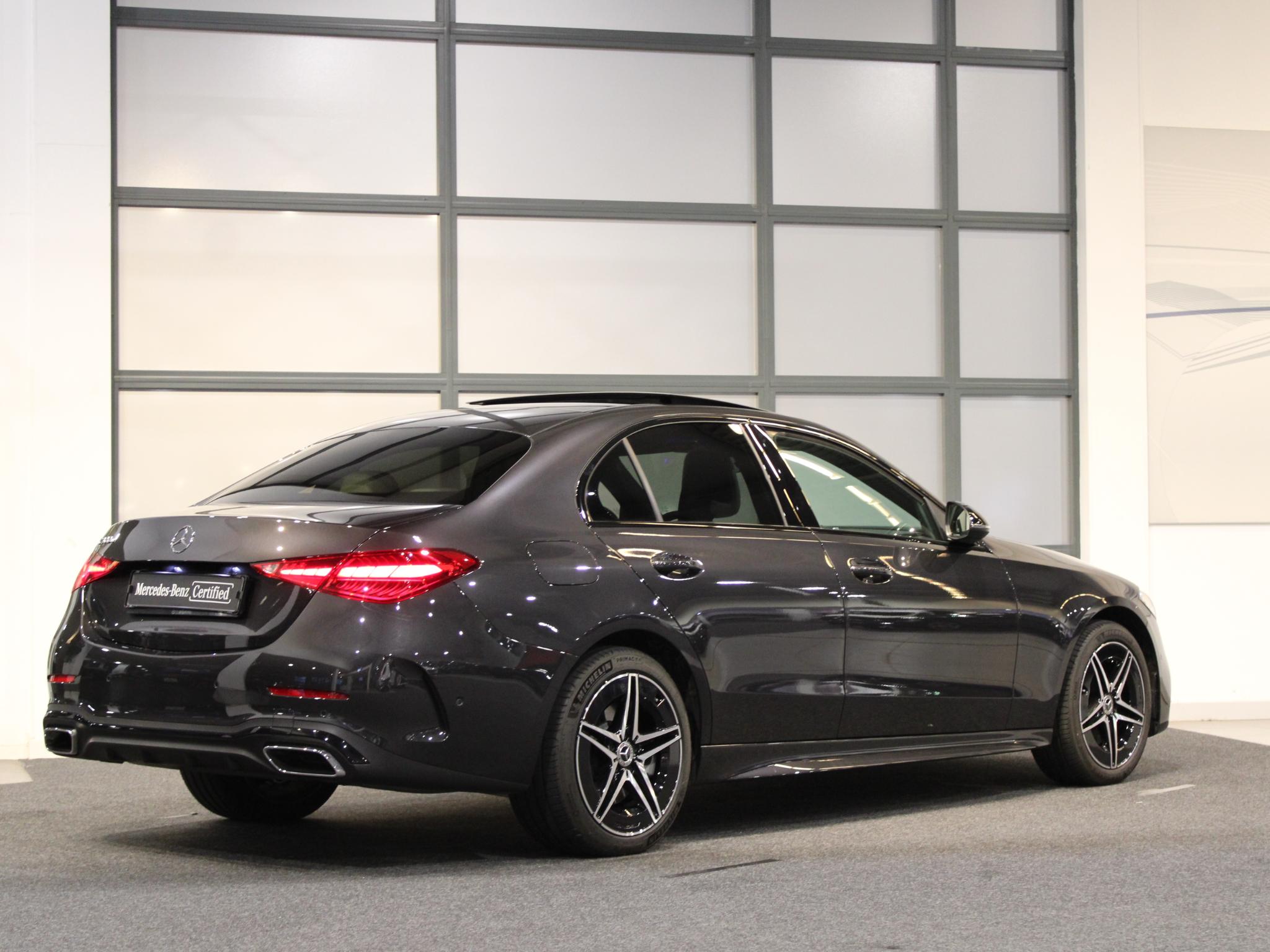 Mercedes-Benz C-Klasse Limousine 300 e AMG Line - Afbeelding 2