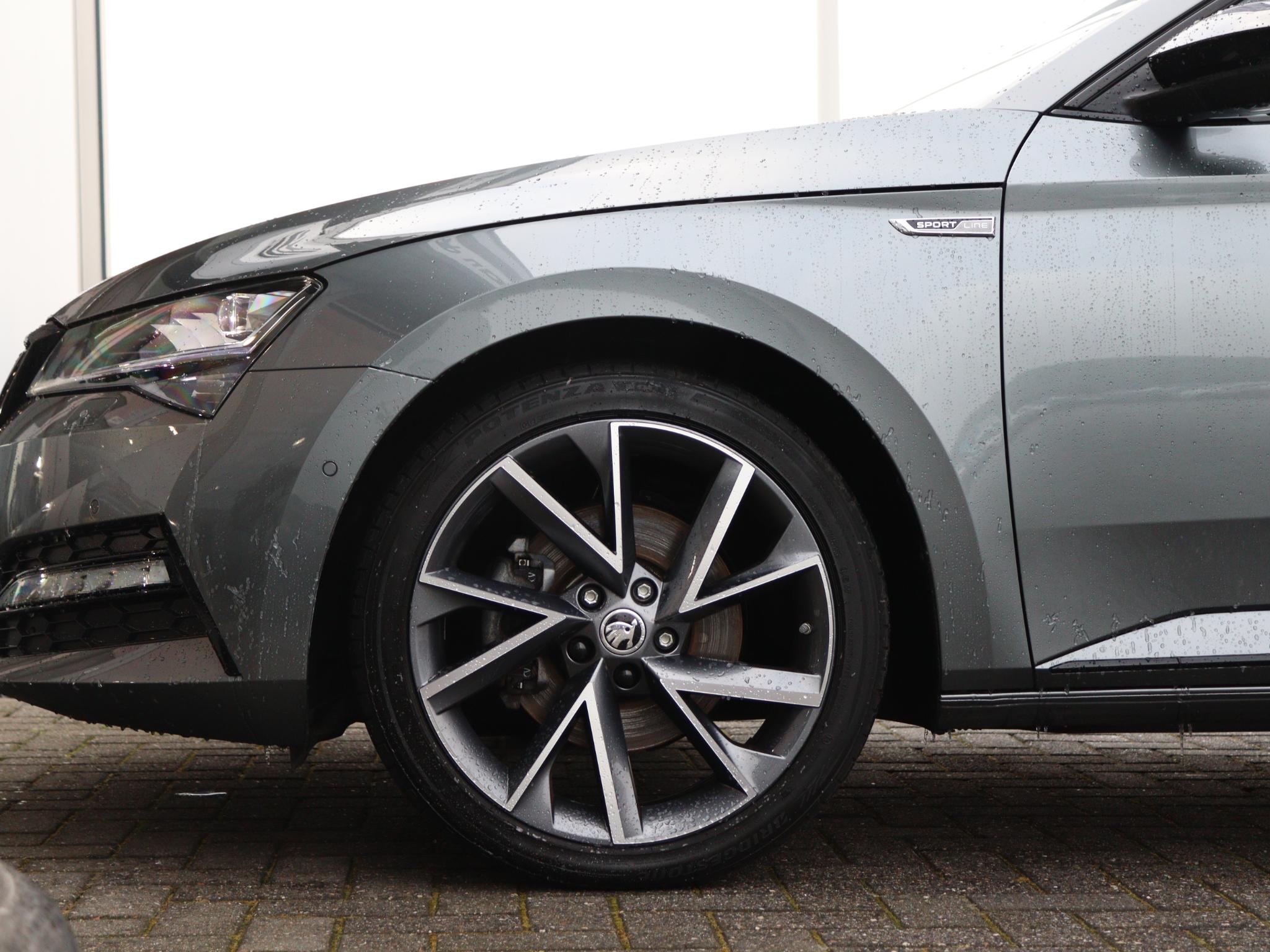 Škoda Superb Combi 1.4 TSI 218 pk DSG iV Sportline Business - Afbeelding 2