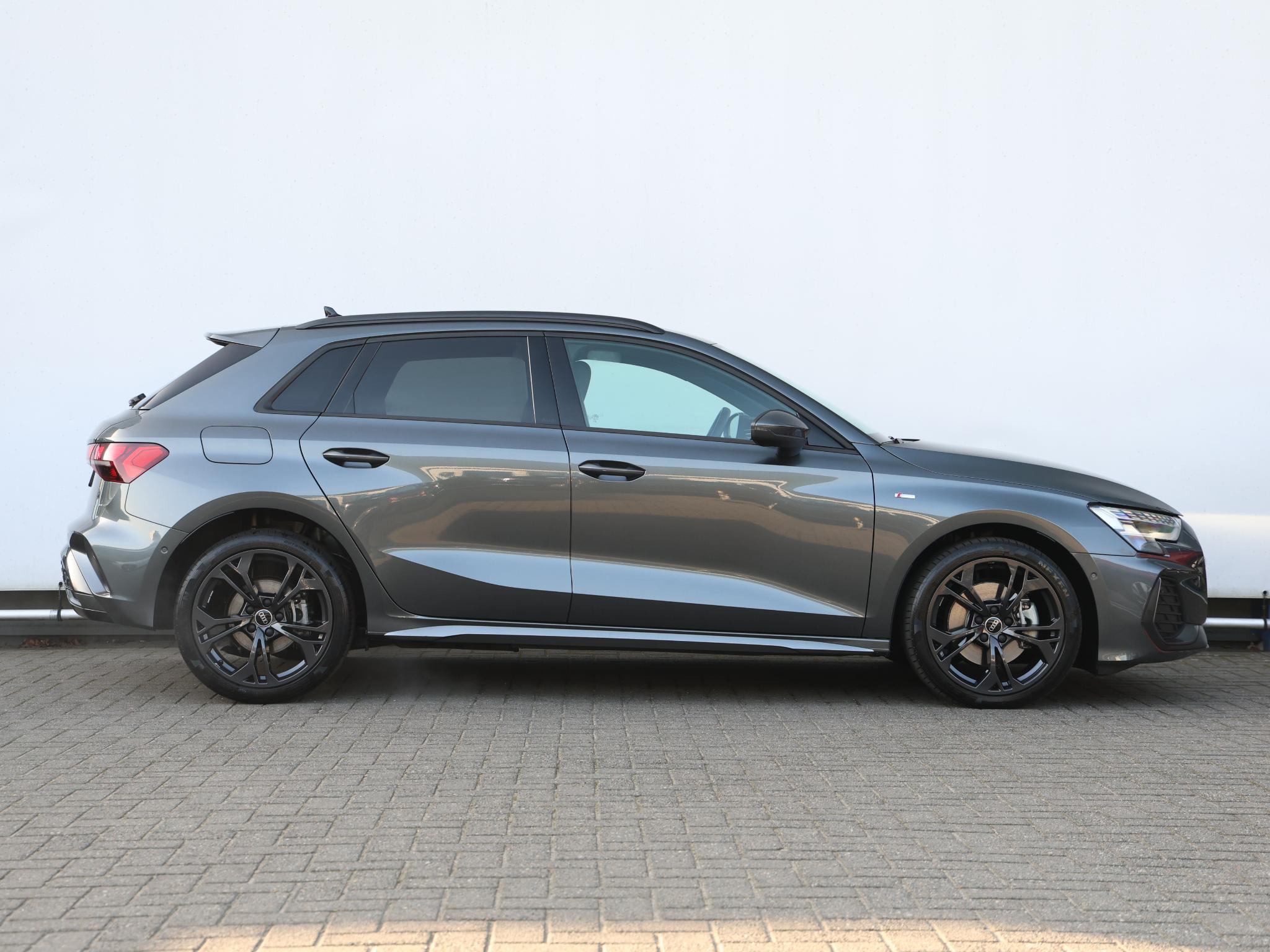 Audi A3 Sportback 40 TFSI e S edition - Afbeelding 2