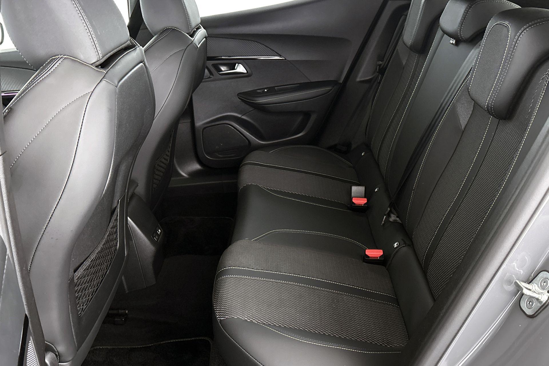 Peugeot e-2008