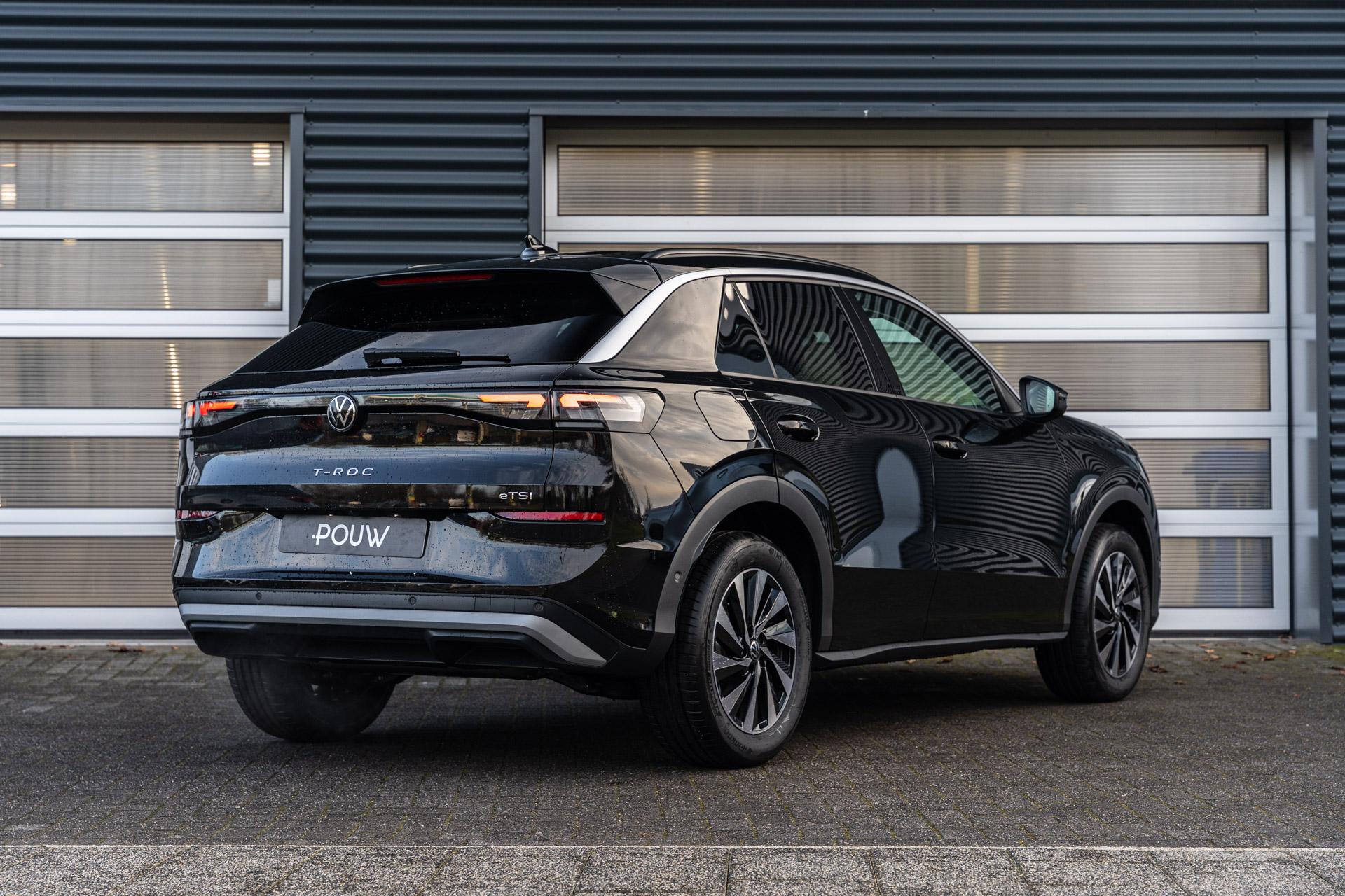 Volkswagen T-Roc 1.5 eTsi 116pk DSG Life First Edition - Afbeelding 2