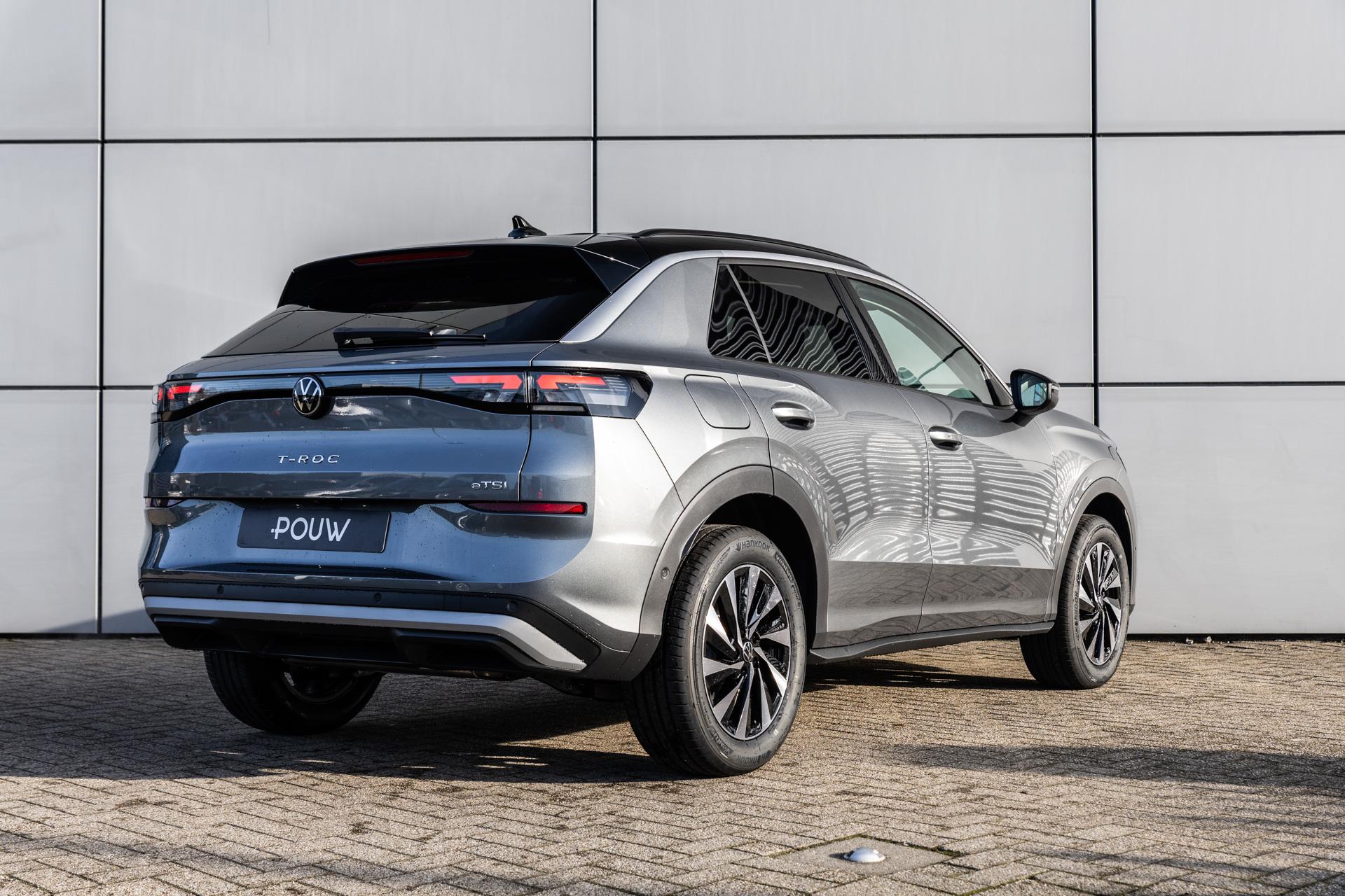 Volkswagen T-Roc 1.5 eTsi 115pk Life First Edition - Afbeelding 2
