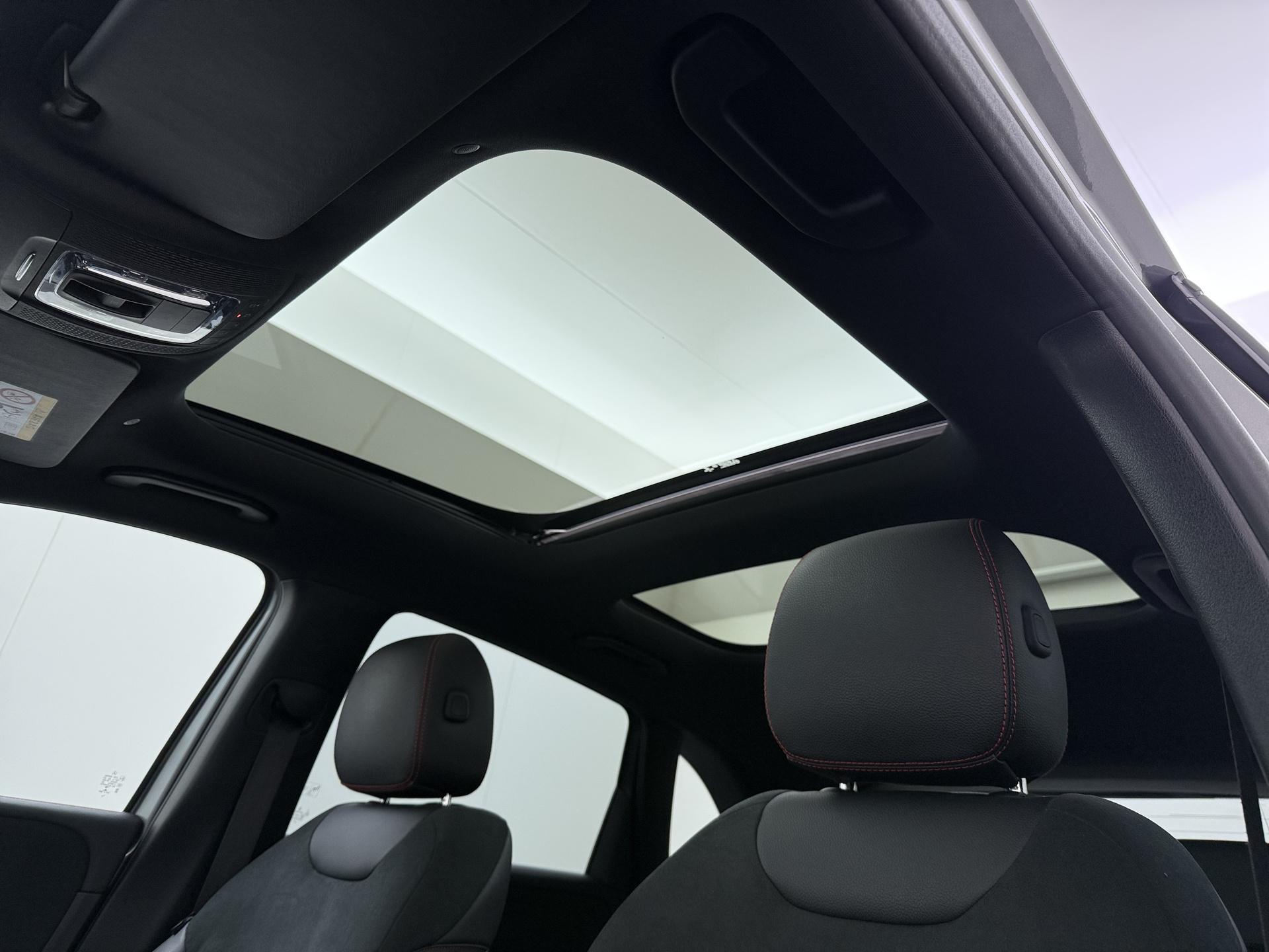 Mercedes-Benz B-klasse 200 AMG Business Solution - Afbeelding 2