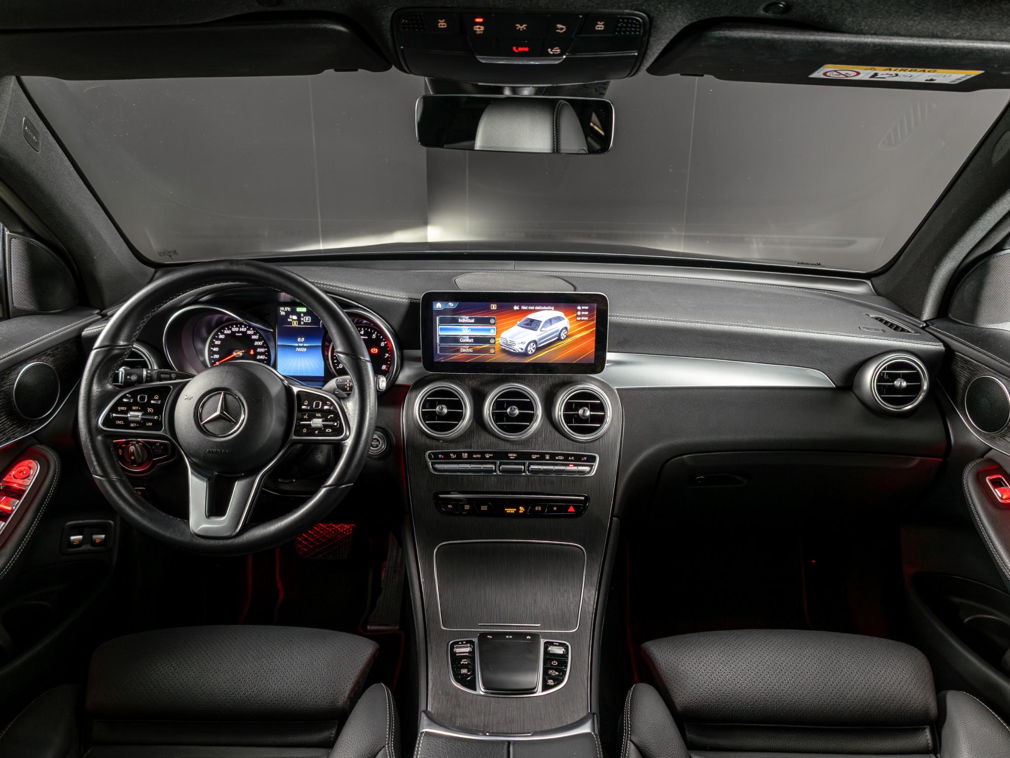 Mercedes-Benz GLC 300e 4MATIC - Afbeelding 3