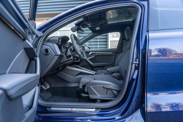 stof/kunstlederen bekleding