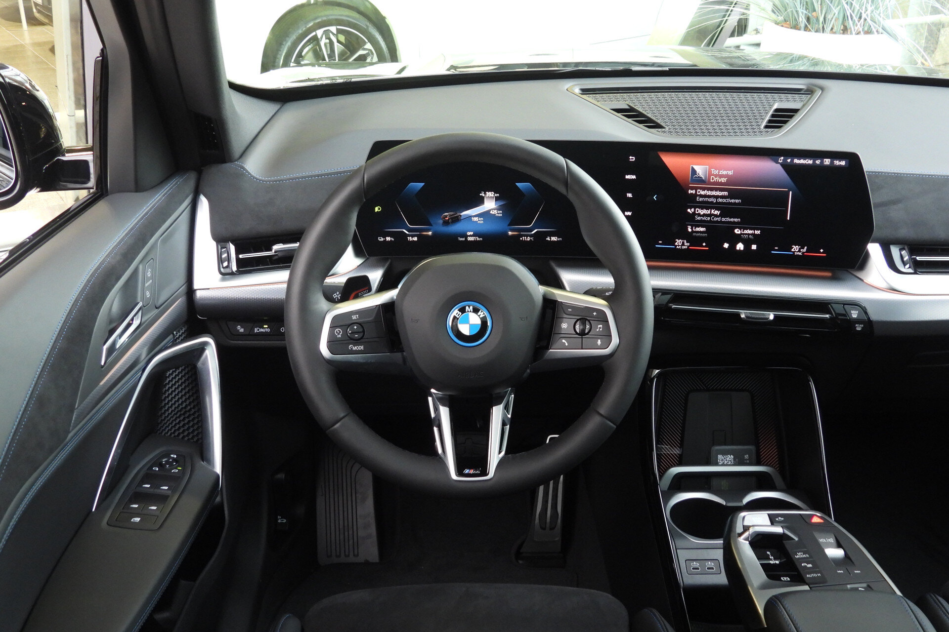 BMW iX1 xDrive30 M Sport - Afbeelding 2