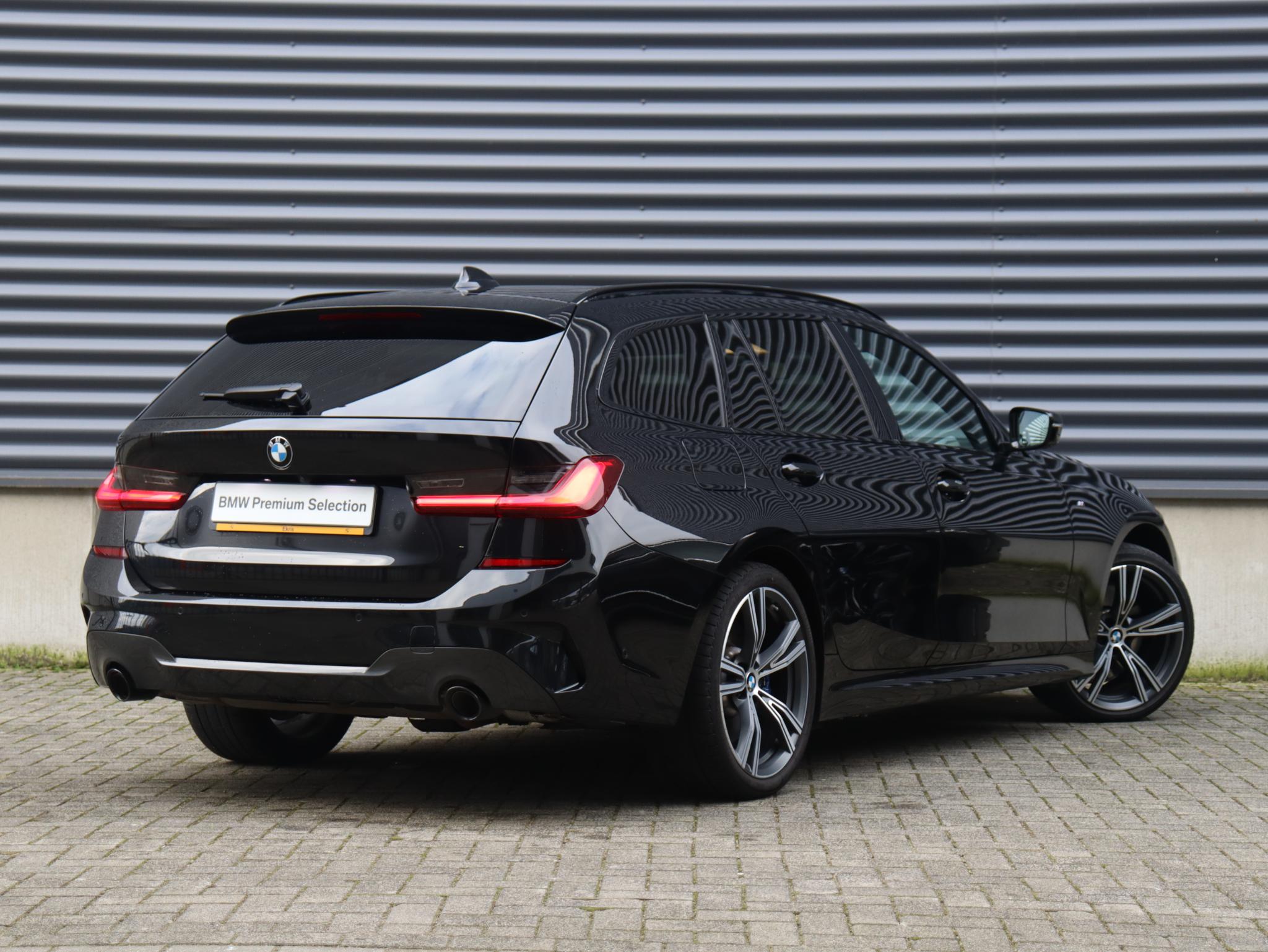 BMW 3 Serie Touring 330e - Afbeelding 2