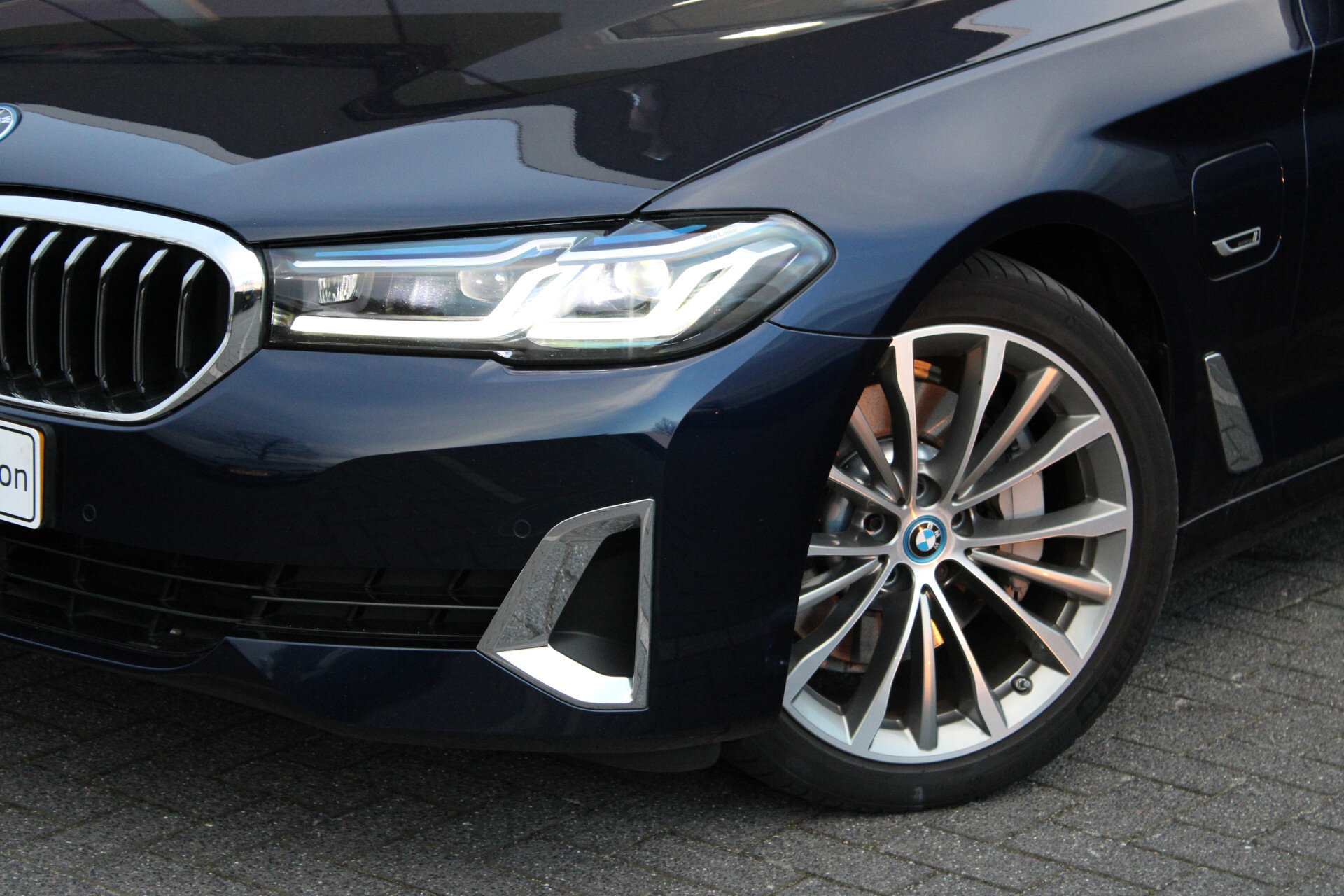 BMW 5 Serie Touring 530e xDrive High Executive Luxury Line Automaat - Afbeelding 5