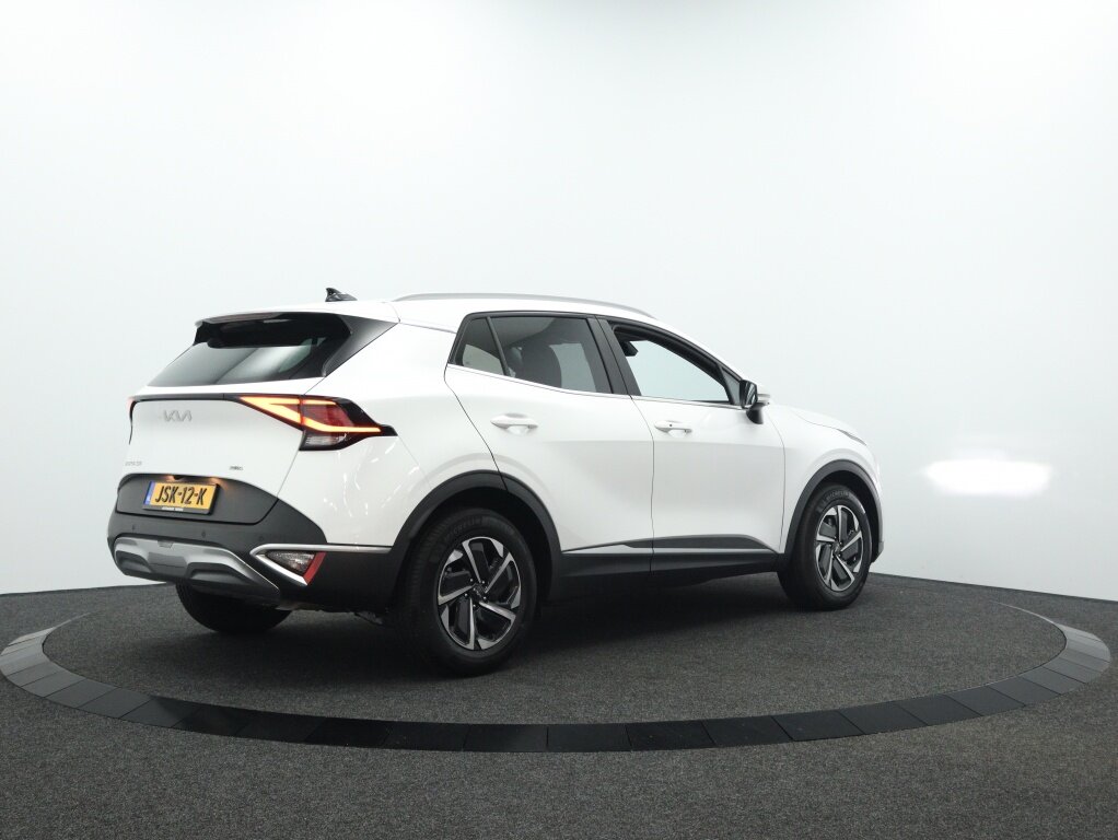 Kia Sportage 1.6 T-GDi Hybrid Dynamic Line | Navigatie | Camera | Stoelverwar - Afbeelding 2