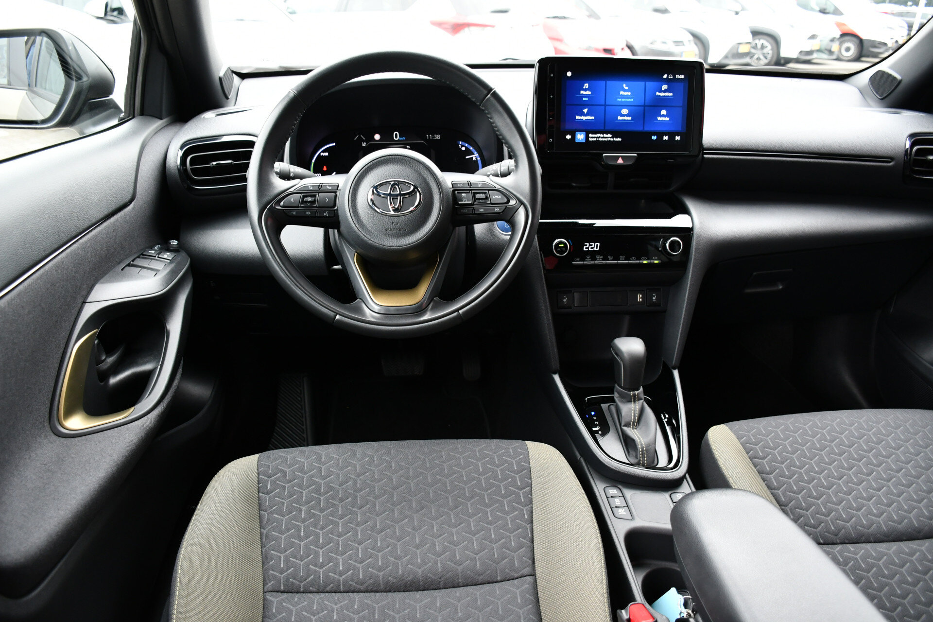 Toyota Yaris Cross 1.5 Hybrid Explore Automaat 116pk - Afbeelding 2