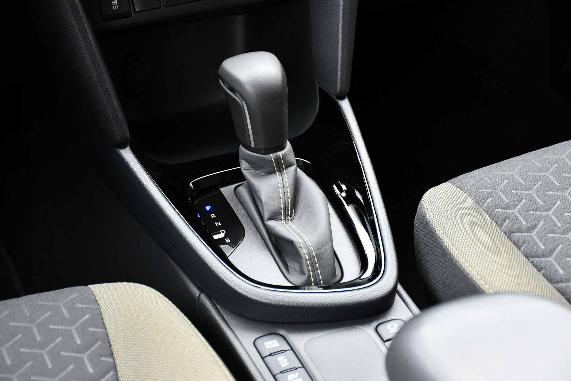 Toyota Yaris Cross 1.5 Hybrid Explore Automaat 116pk - Afbeelding 4