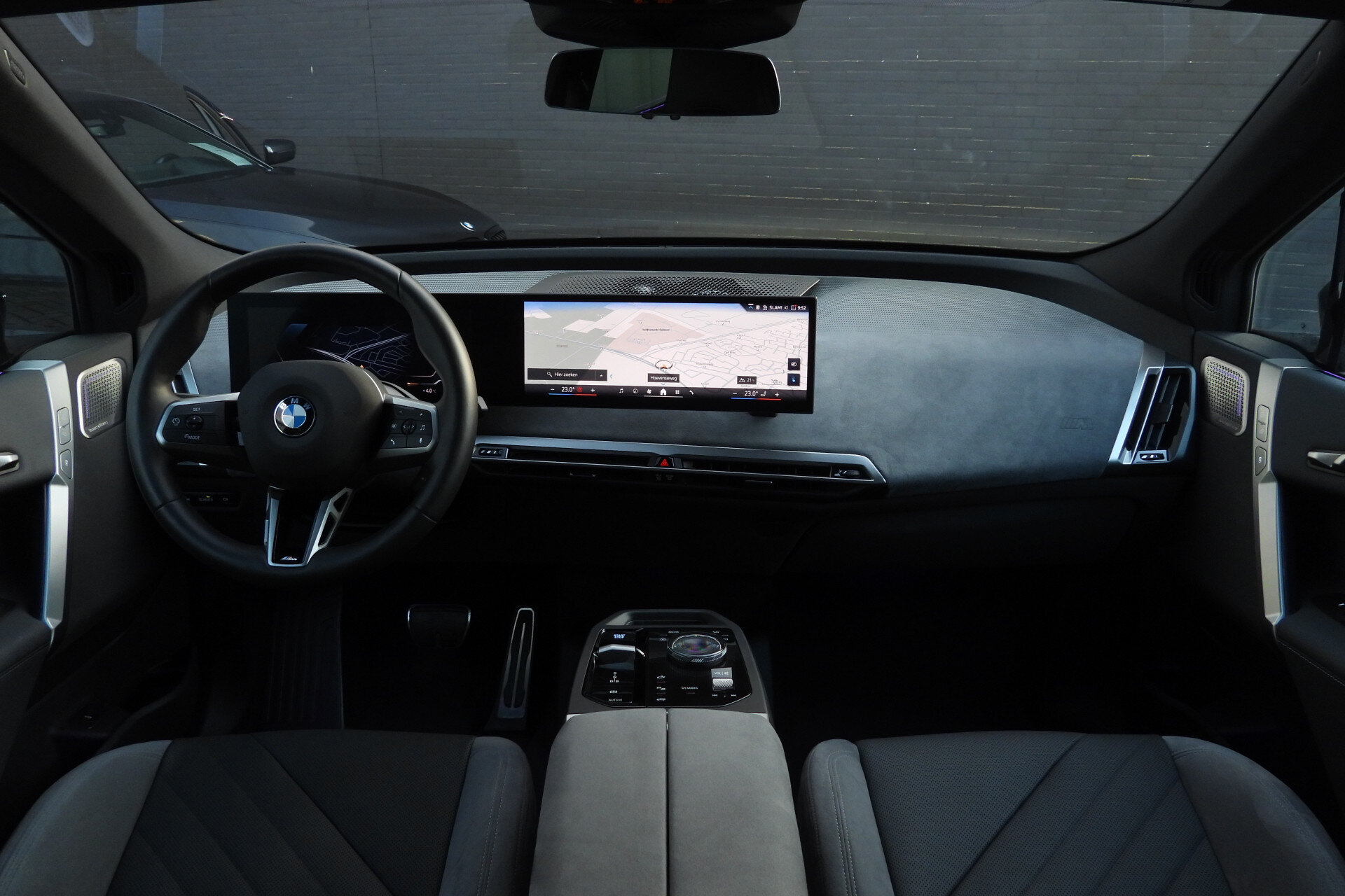 BMW iX xDrive45 M Sport - Afbeelding 3