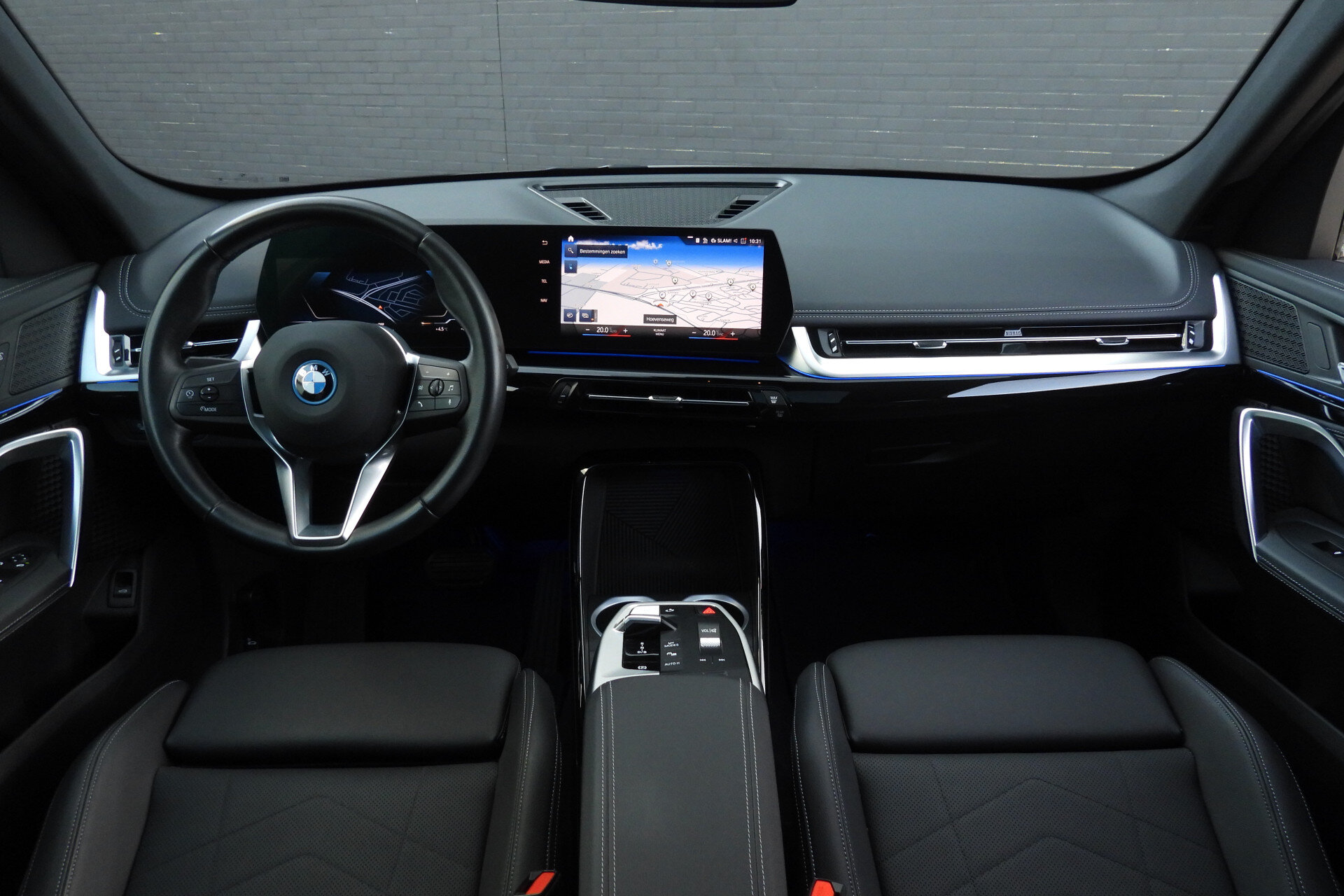 BMW iX1 xDrive30 xLine - Afbeelding 3