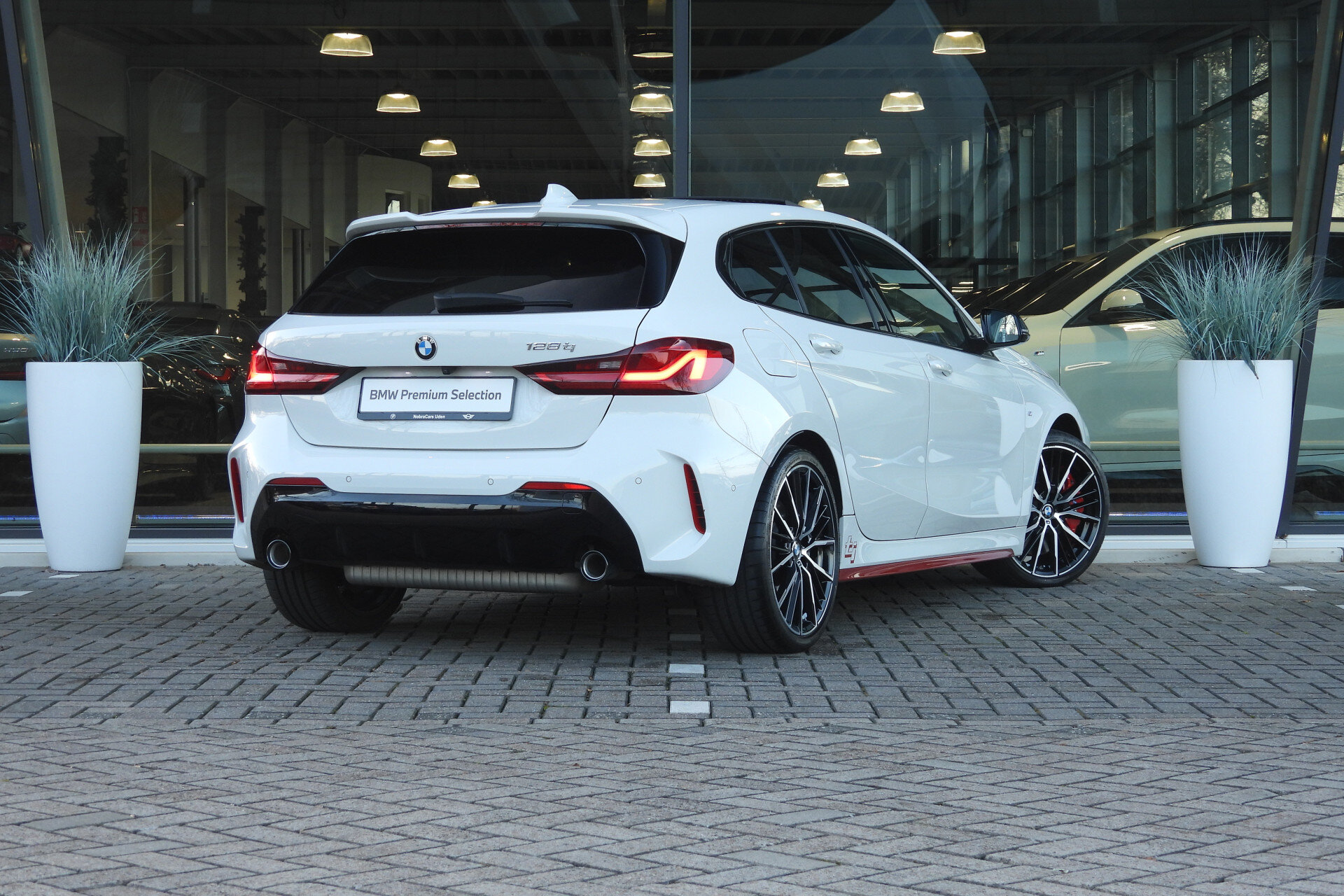 BMW 1 Serie 128ti Automaat - Afbeelding 4