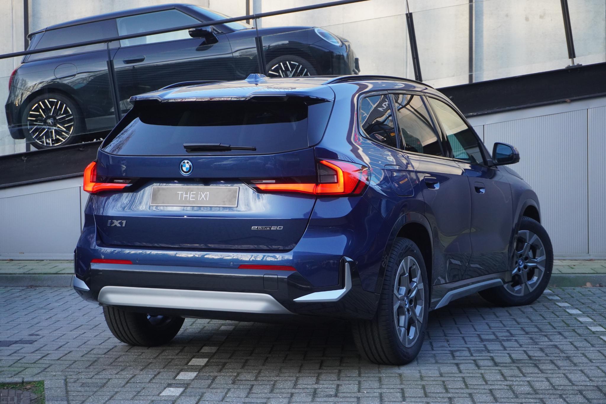 BMW iX1 eDrive20 - Afbeelding 2