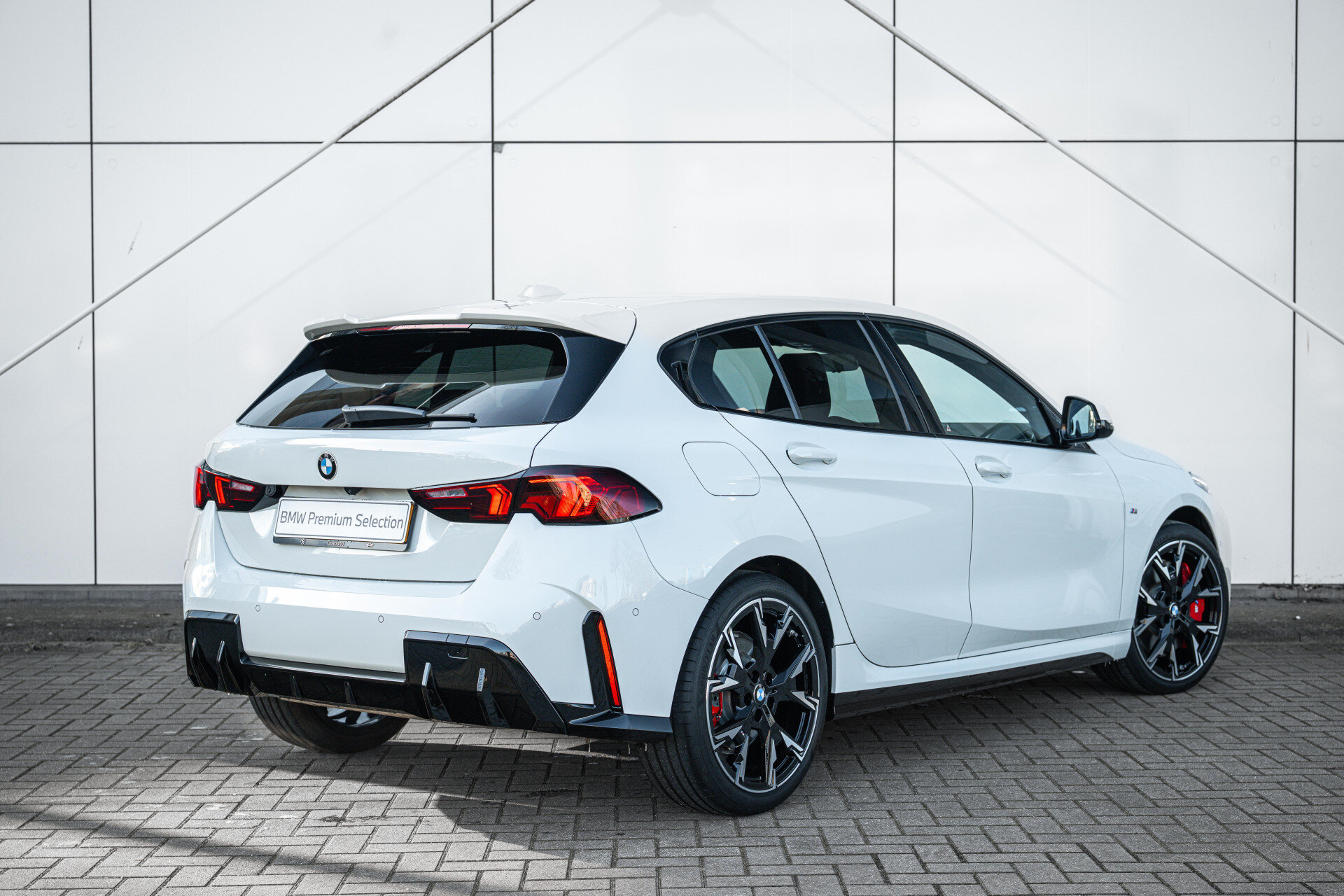 BMW 1 Serie 120 M Sport Automaat - Afbeelding 2